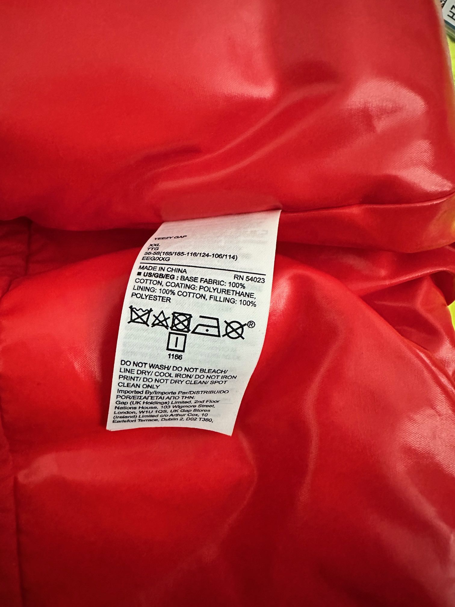 Yeezy Yeezy GAP YZY Red Round Puffer Jacket XXL Size US XXL / EU 58 / 5 - 3 Thumbnail