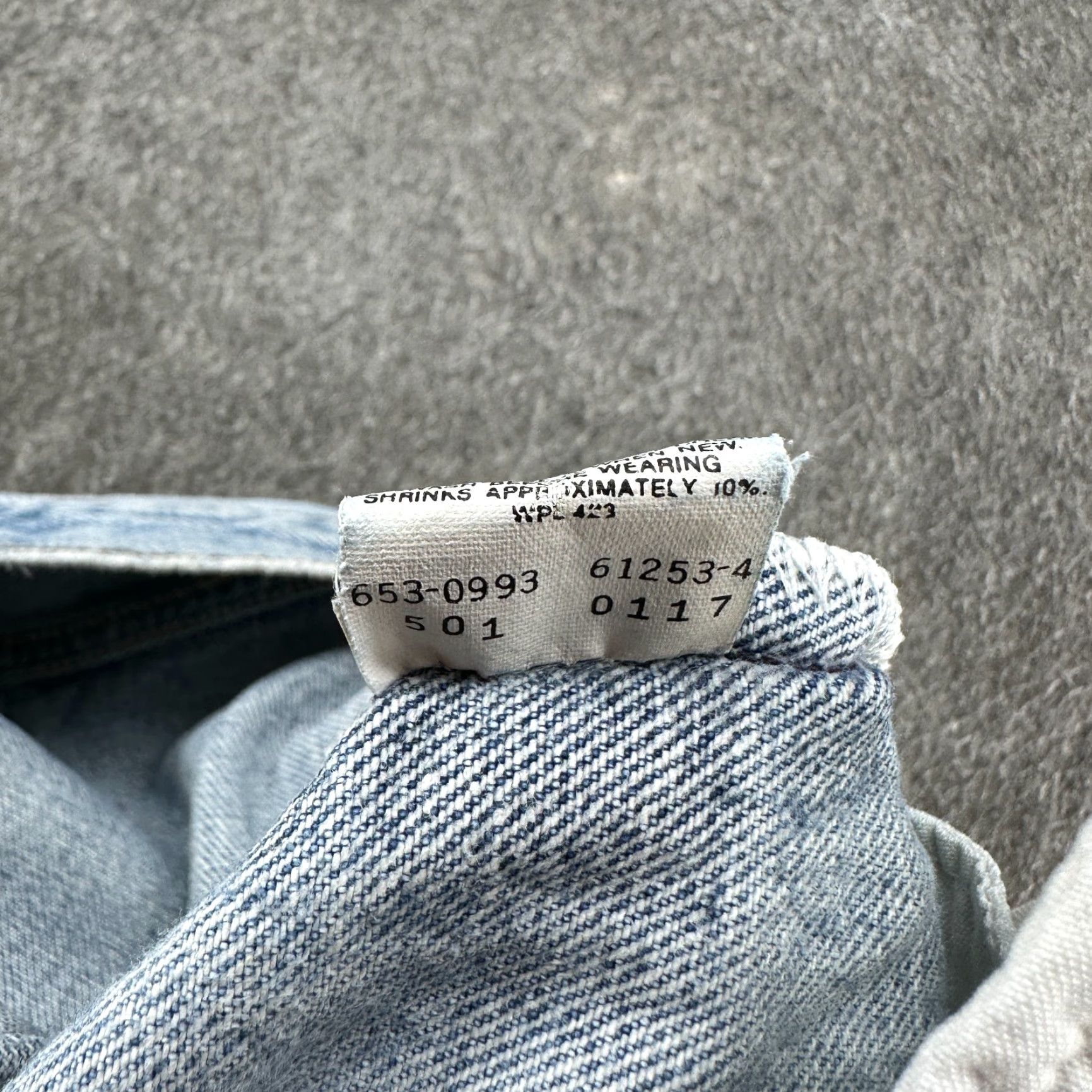 Levi's VINTAGE Levi's 501 Jeans Mens 34x31 Blue Regular Light Wash 90s USA Made Distressed Button Fly 5-Pocket Size US 34 / EU 50 - 7 Thumbnail