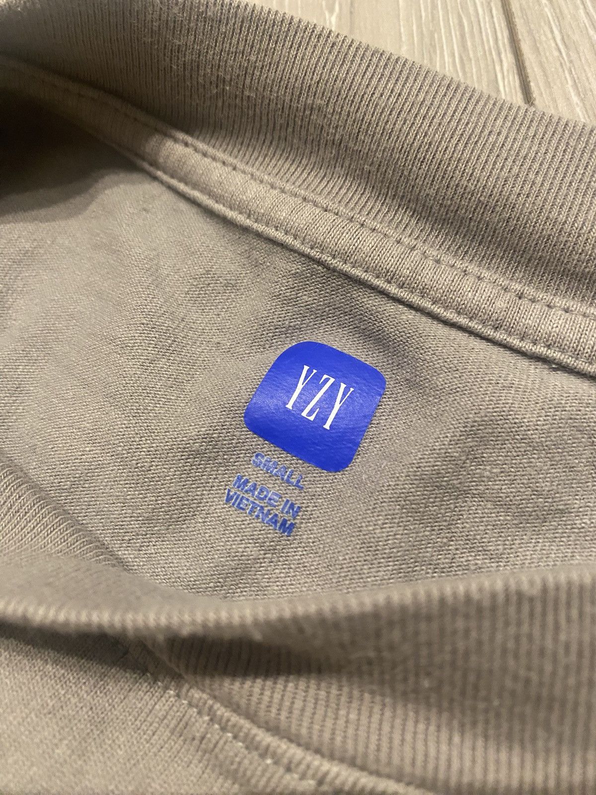 Yeezy Unreleased Yeezy x Gap Small Grey T-Shirt (2022) Size US S / EU 44-46 / 1 - 3 Thumbnail
