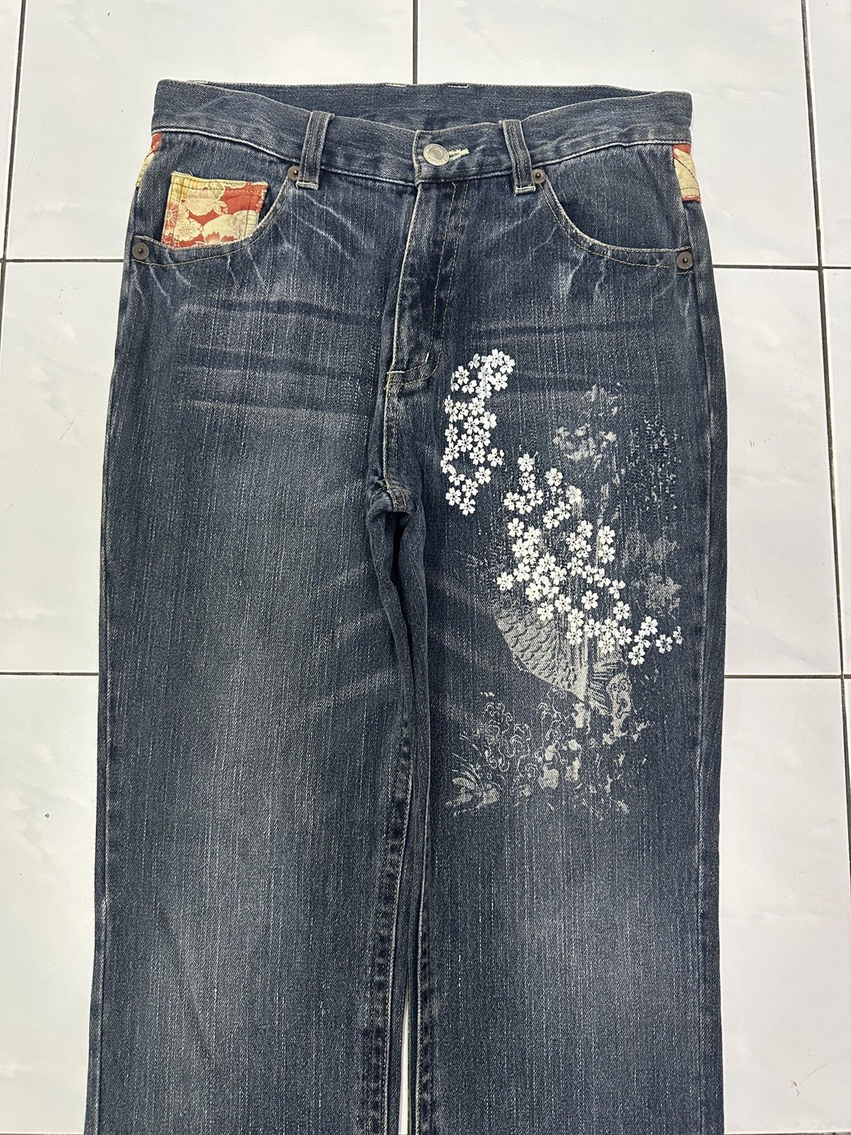 Japanese Brand × Vintage Vintage Japanese Souvenir Fish Koi Jeans Size US 31 - 3 Thumbnail