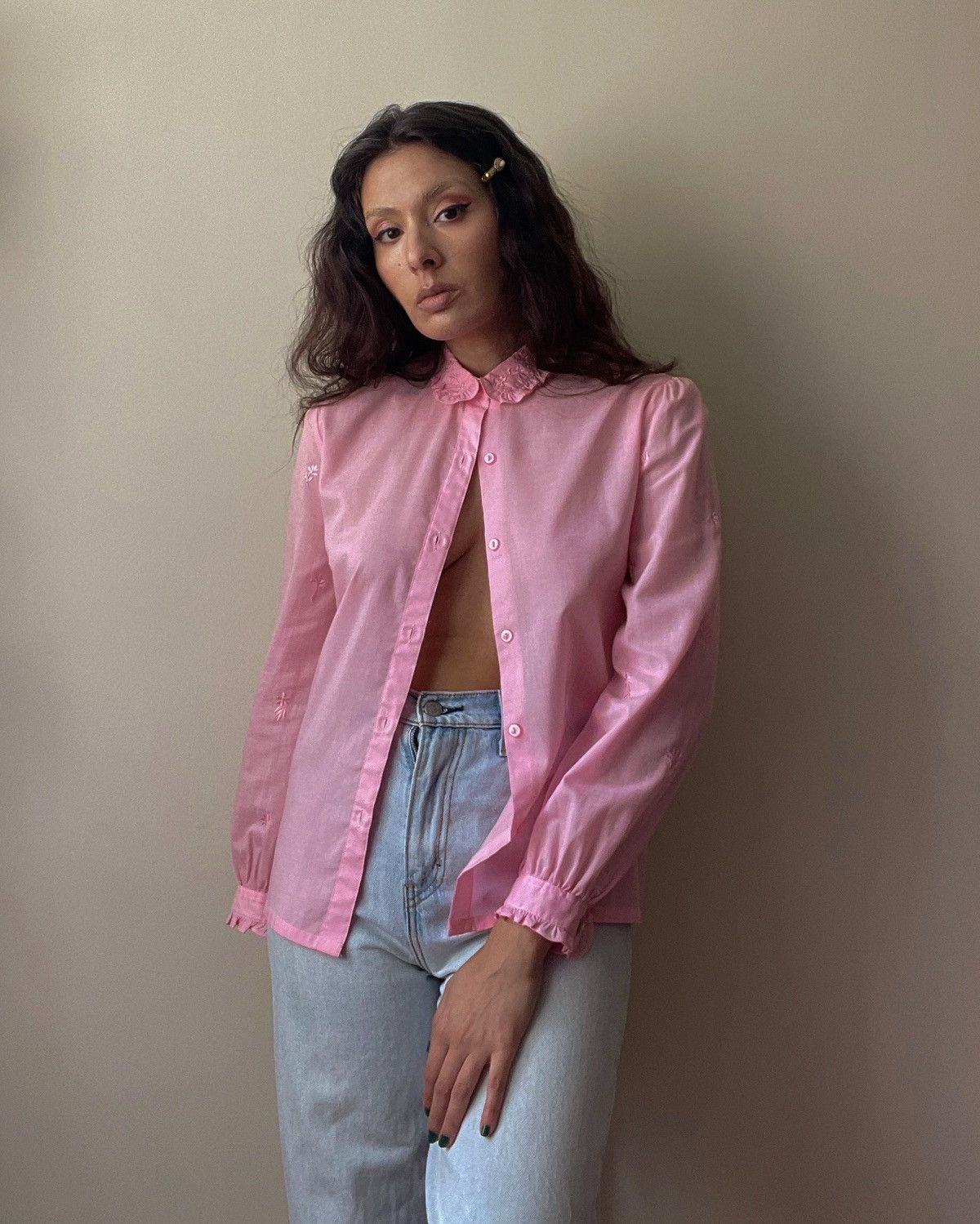 Vintage Vintage Embroidered Pink Cufflink Top Size XS / US 0-2 / IT 36-38 - 1 Thumbnail