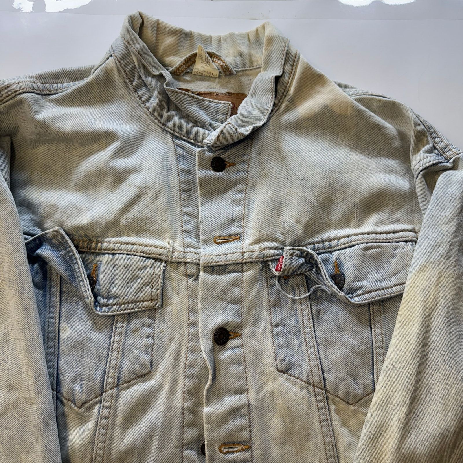 Levi's 90'S Levi's 70598-4834 Large Patch Denim Jacket Size Medium Size US M / EU 48-50 / 2 - 21 Thumbnail