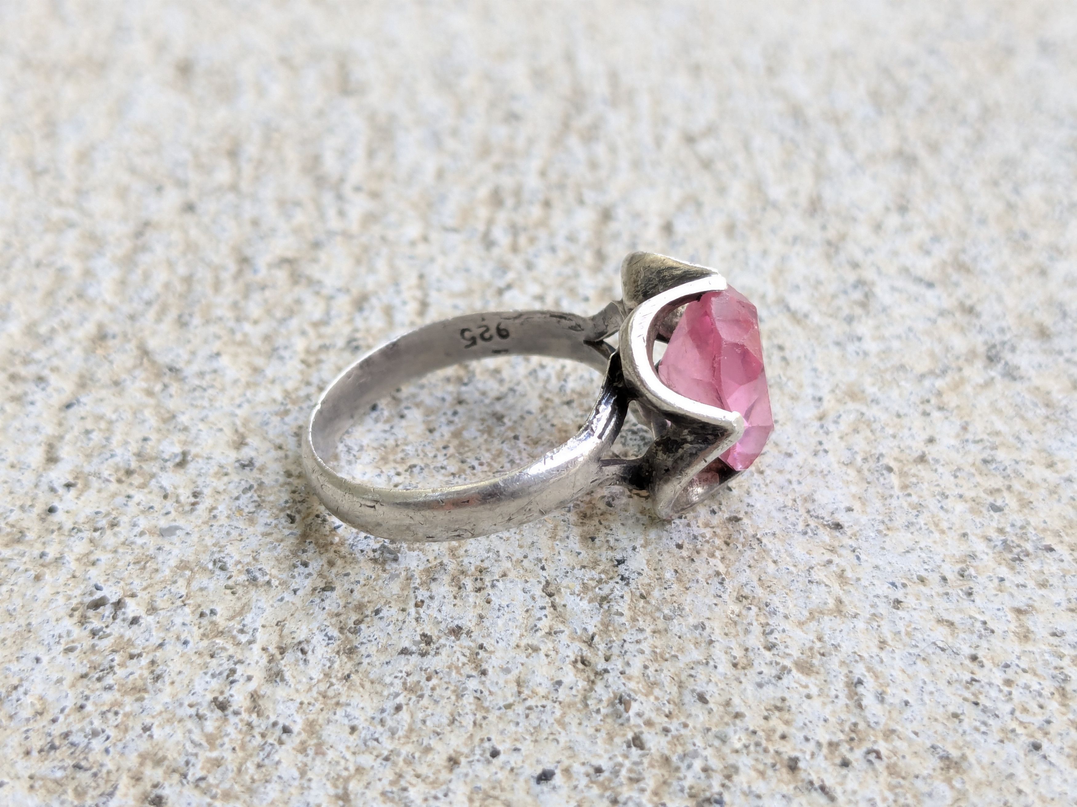 Jewelry Vintage Sterling Silver Ring Pink Glass 8.5 Belcher Mexico Size ONE SIZE - 7 Thumbnail