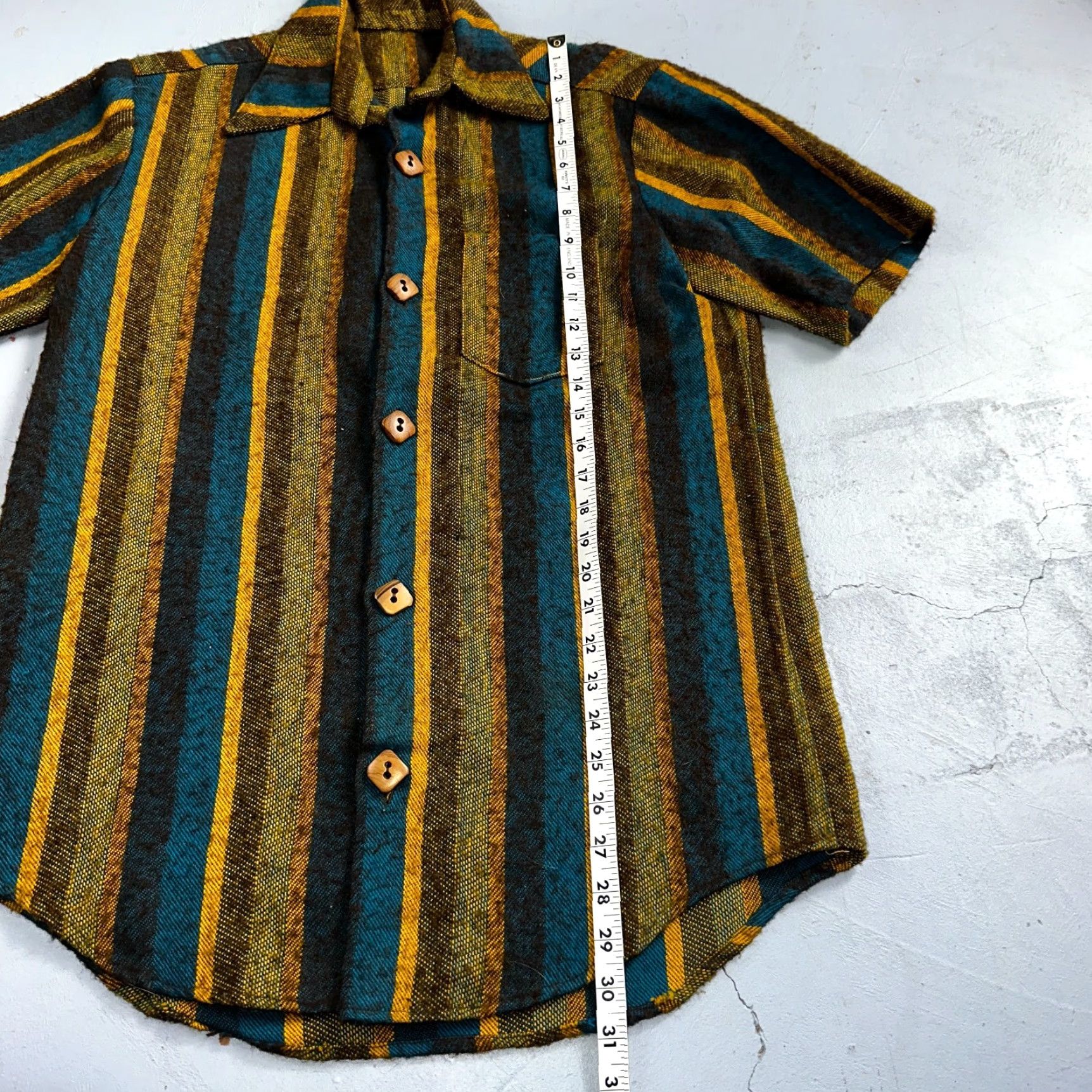 Vintage 1960s Wool Short Sleeve Striped Wood Button Down Shirt 60s 70s Rockabilly Mens L Blue Shirt Size US L / EU 52-54 / 3 - 4 Thumbnail