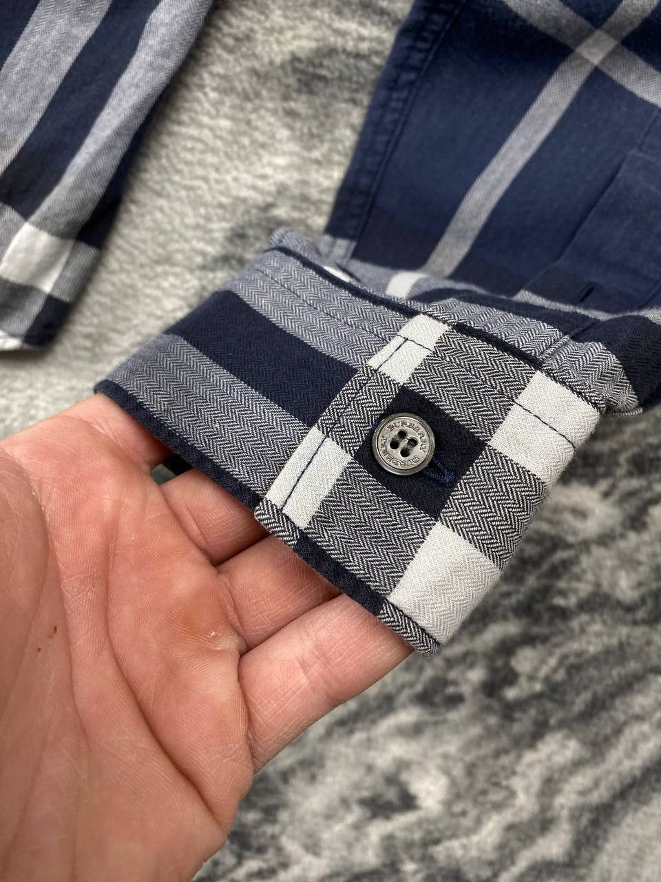 Burberry Burberry Brit Check Shirts Buttons Long Sleeve Men Size S Size US S / EU 44-46 / 1 - 10 Thumbnail