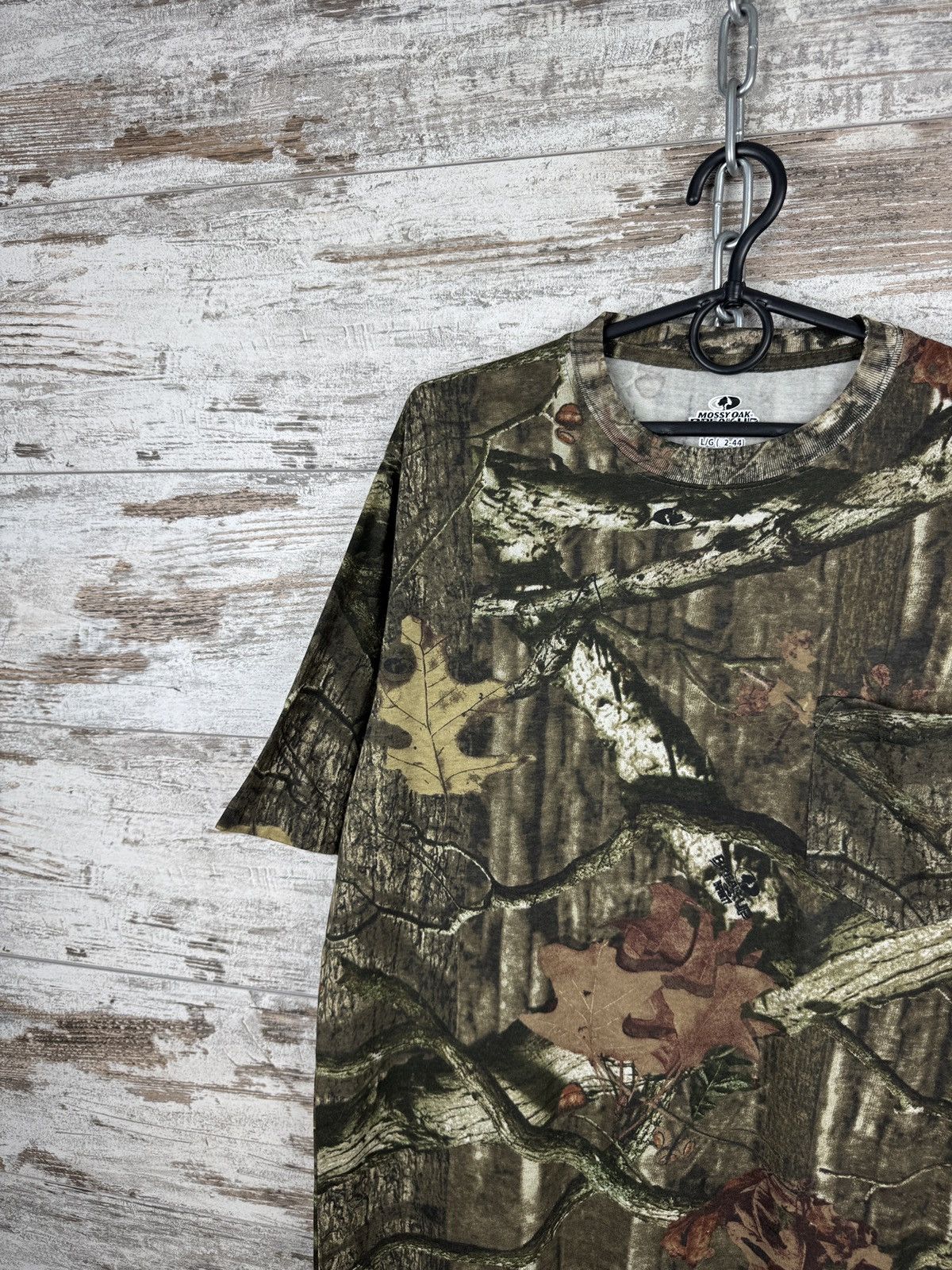 Vintage Crazy Vintage Y2K Realtree Camo T-shirt Carhartt Style tee Size US L / EU 52-54 / 3 - 4 Thumbnail