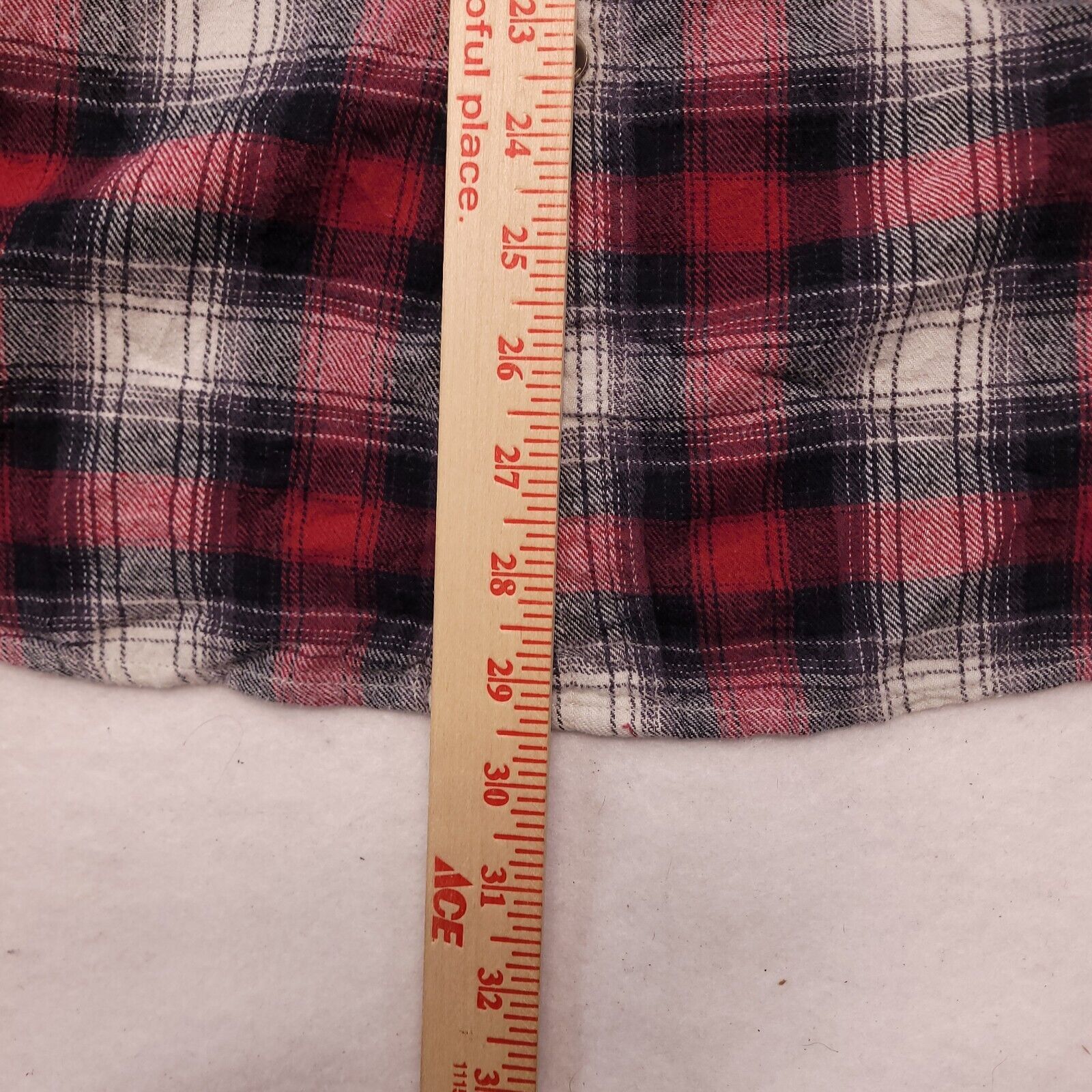 Cherokee Cherokee Tartan Flannel Shirt Mens Size Large L Red Gray Size US L / EU 52-54 / 3 - 8 Thumbnail