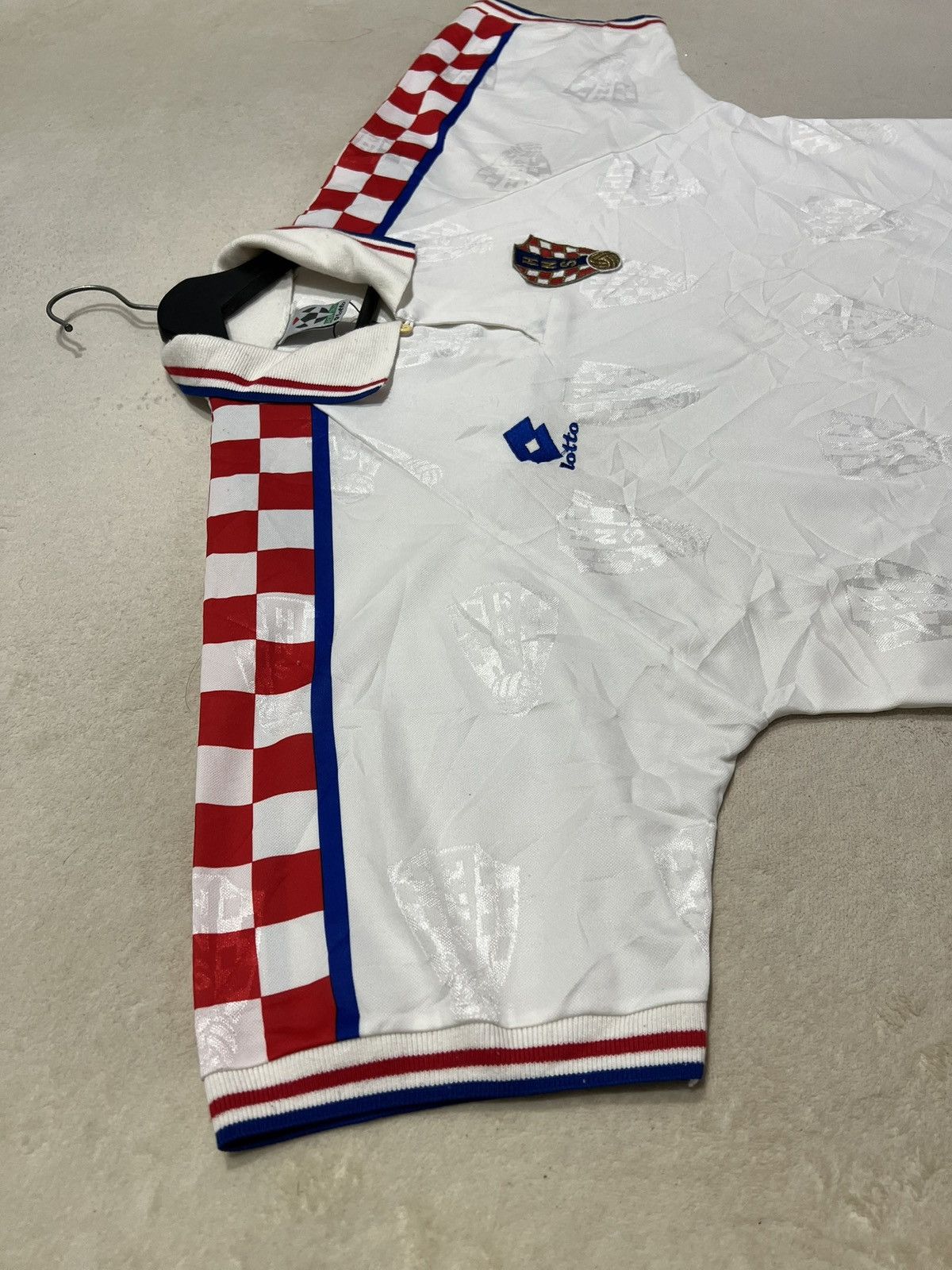 Lotto Sport Croatia 1996 Lotto Away Jersey Vintage Size US L / EU 52-54 / 3 - 4 Thumbnail