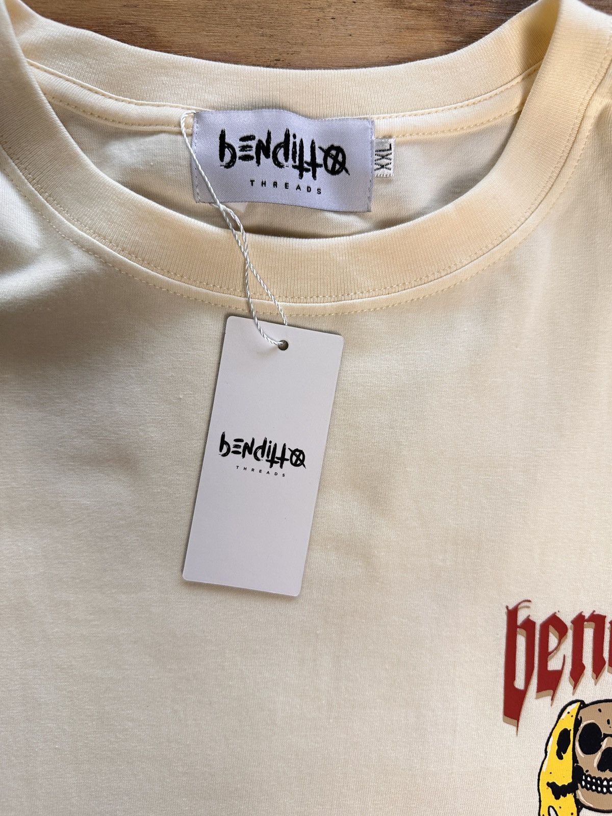 Other BENDITTO Threads Skull , Streetwear Shirt | Cream Tee XXL | Size US XXL / EU 58 / 5 - 6 Thumbnail