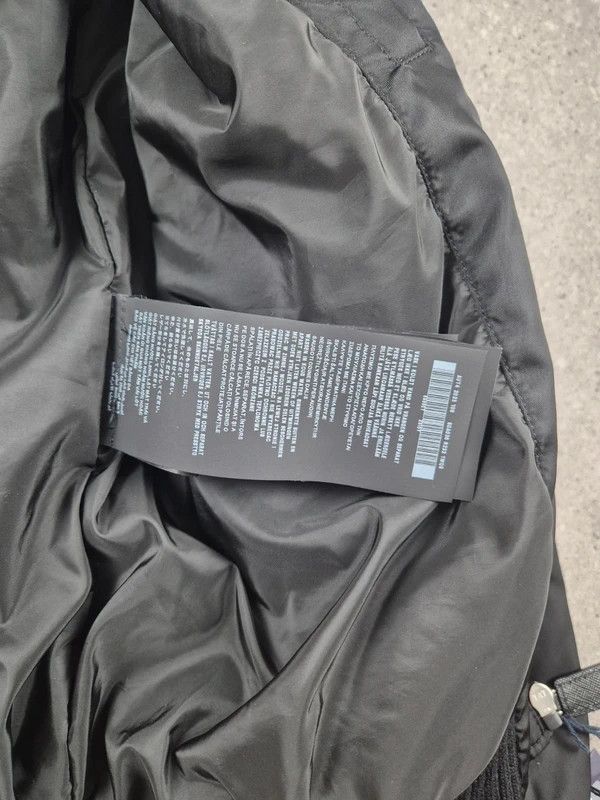 Prada Prada Men's Black Re-Nylon Full Zip Bomber Jacket Size L Size US L / EU 52-54 / 3 - 8 Thumbnail