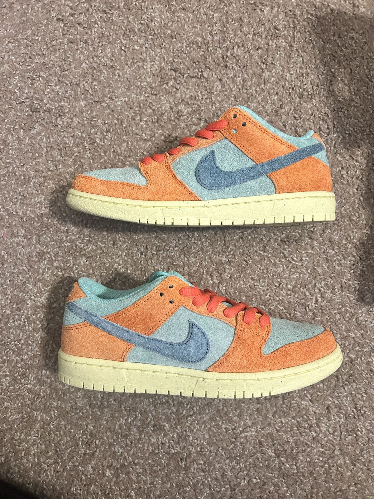 Nike Nike SB Dunk Low Orange Emerald Rise Size US 7 / EU 40 - 1 Thumbnail