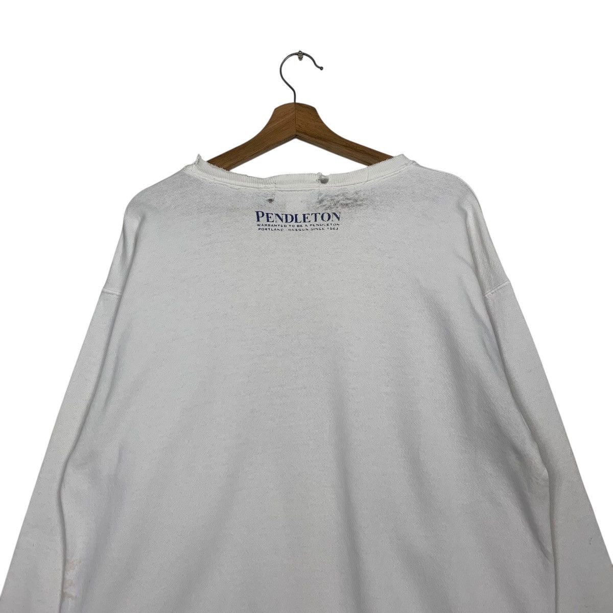 Pendleton Vintage Pendleton Big Logo Distressed Sweatshirt Size US L / EU 52-54 / 3 - 8 Thumbnail