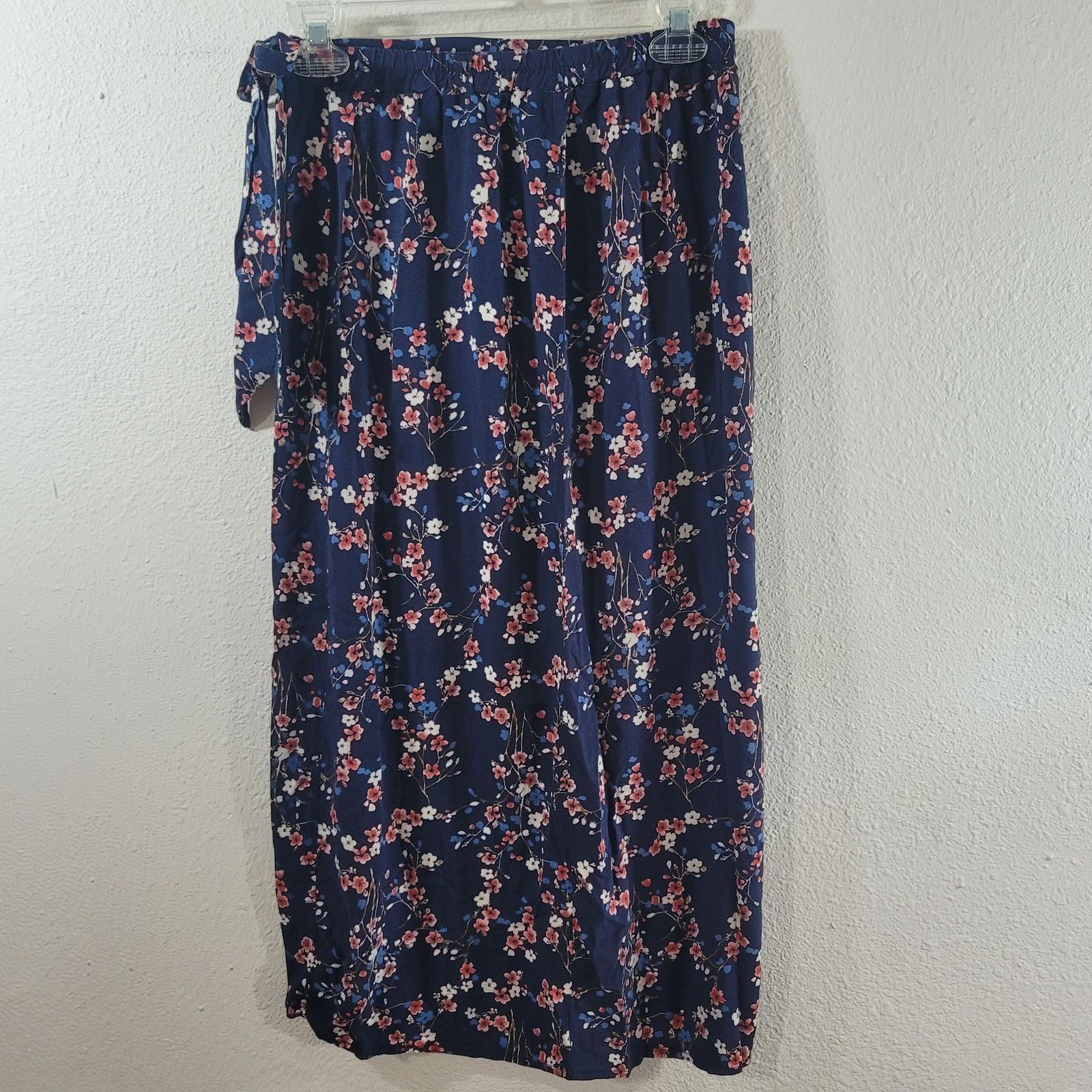 Other Xhilaration Blue Floral Hi Low Wrap Skirt Small Lightweight Size 28" / US 6 / IT 42 - 4 Thumbnail