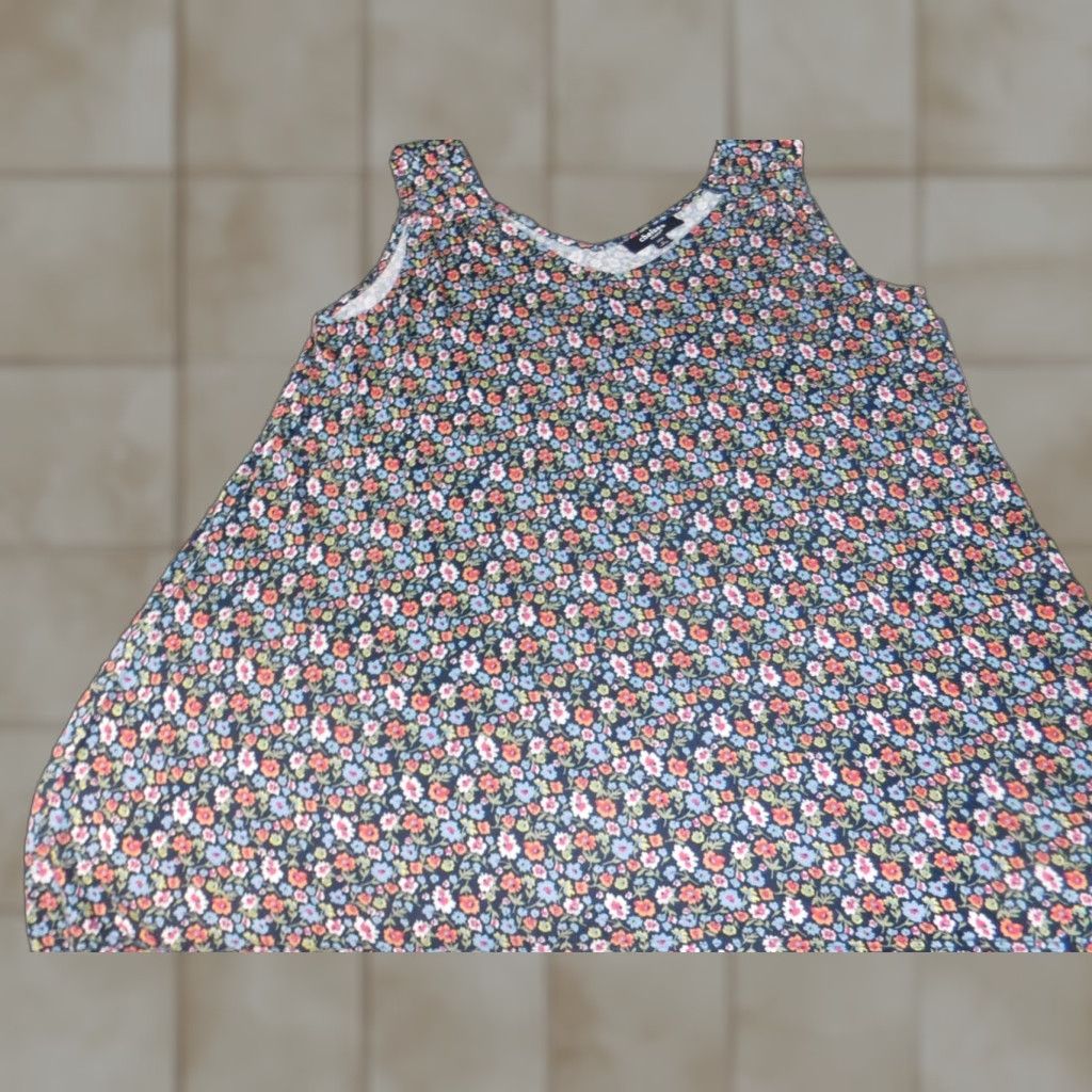Vintage Chelsea Womens Blouse 1X Blue Pullover Stretch Casual Round Neck Sleeveless Button Rayon Floral Classic/Fitted Sleeve Plus Size Women Blouse Size XL / US 12-14 / IT 48-50 - 1 Thumbnail