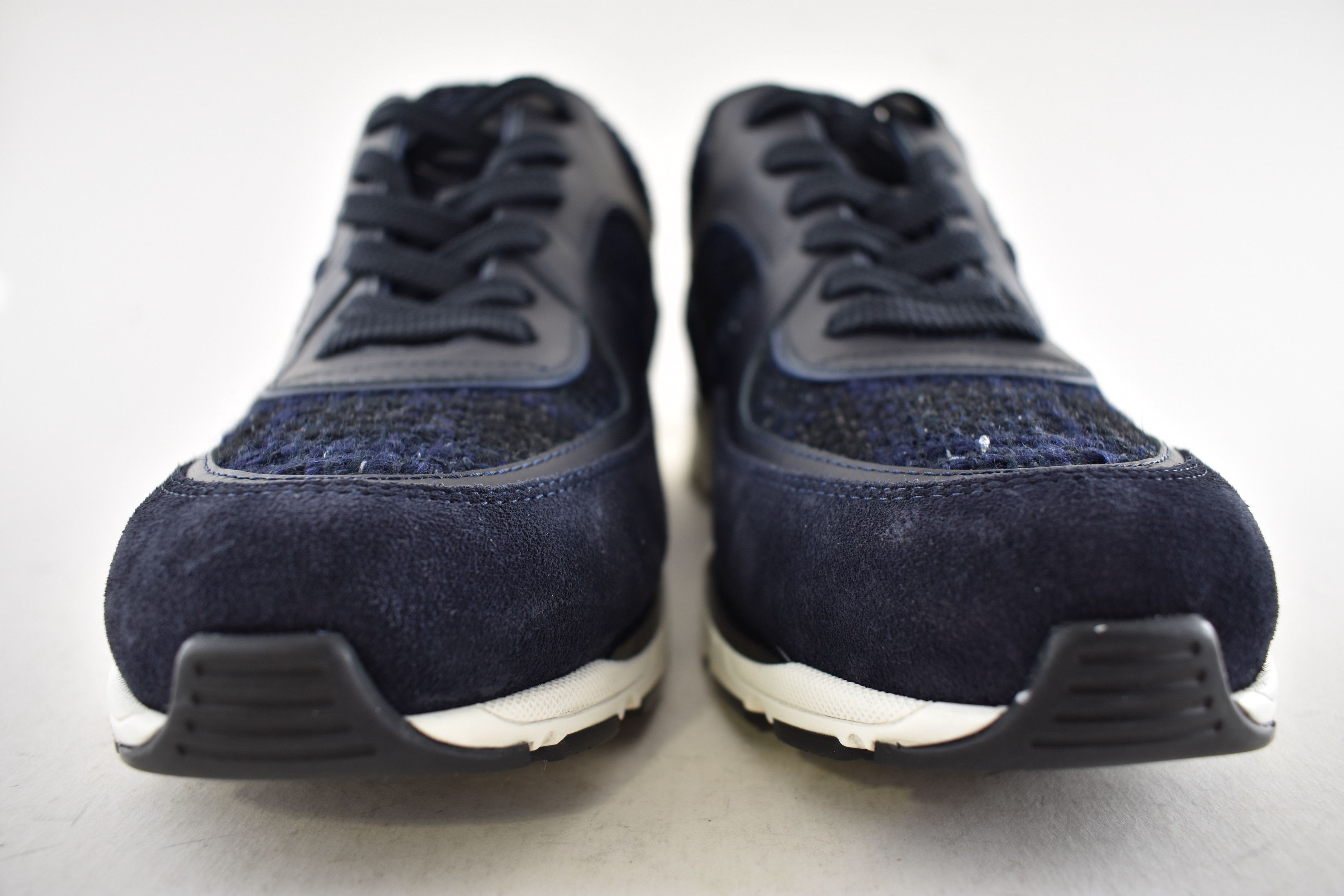 Chanel Chanel 24A Black Tweed Suede CC Logo Flat Trainer Sneaker 42 Size US 12 / IT 42 - 7 Thumbnail