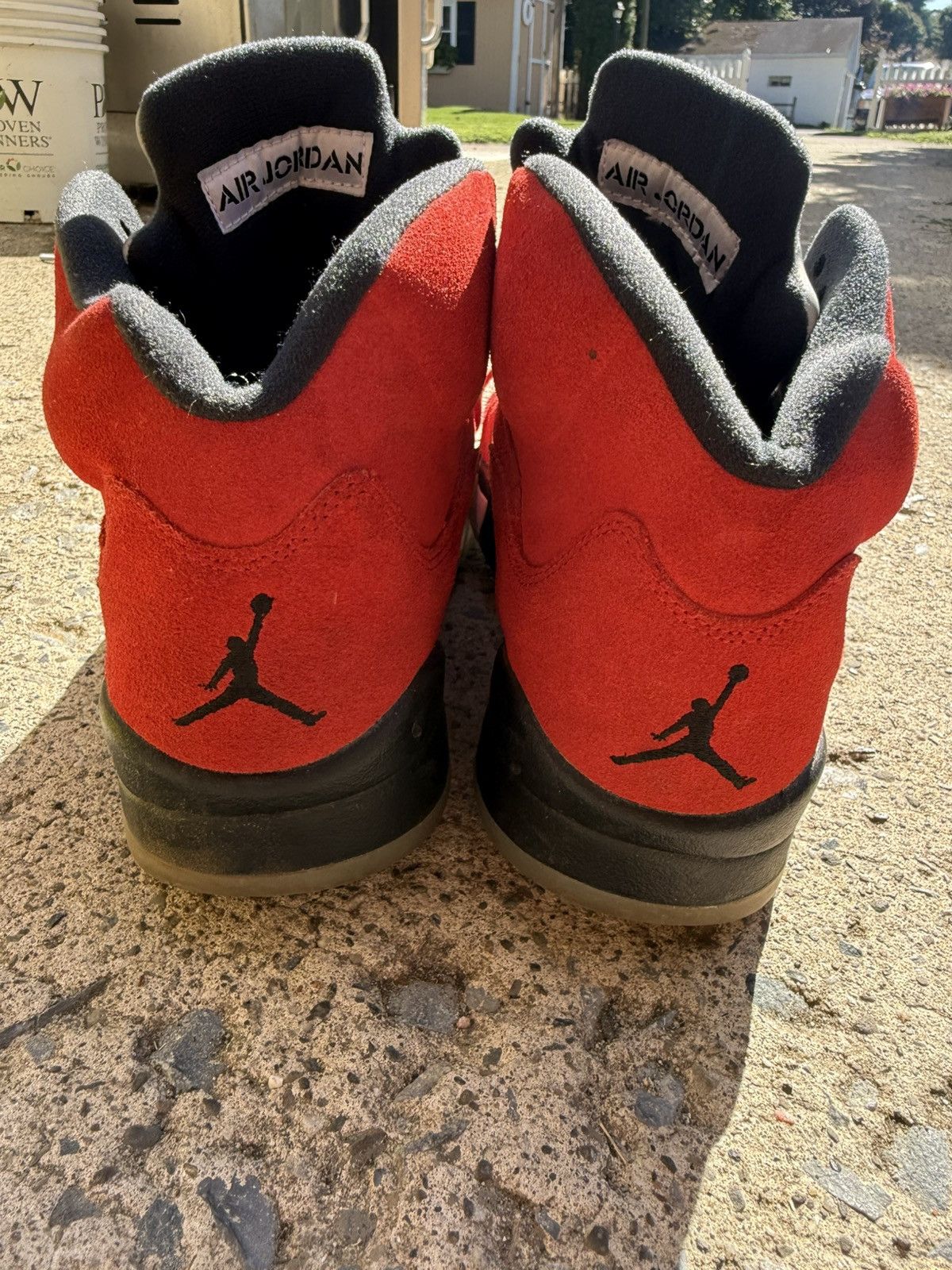Jordan Brand Jordan 5 Retro-Raging Bull Red (2021) Size US 10 / EU 43 - 3 Thumbnail