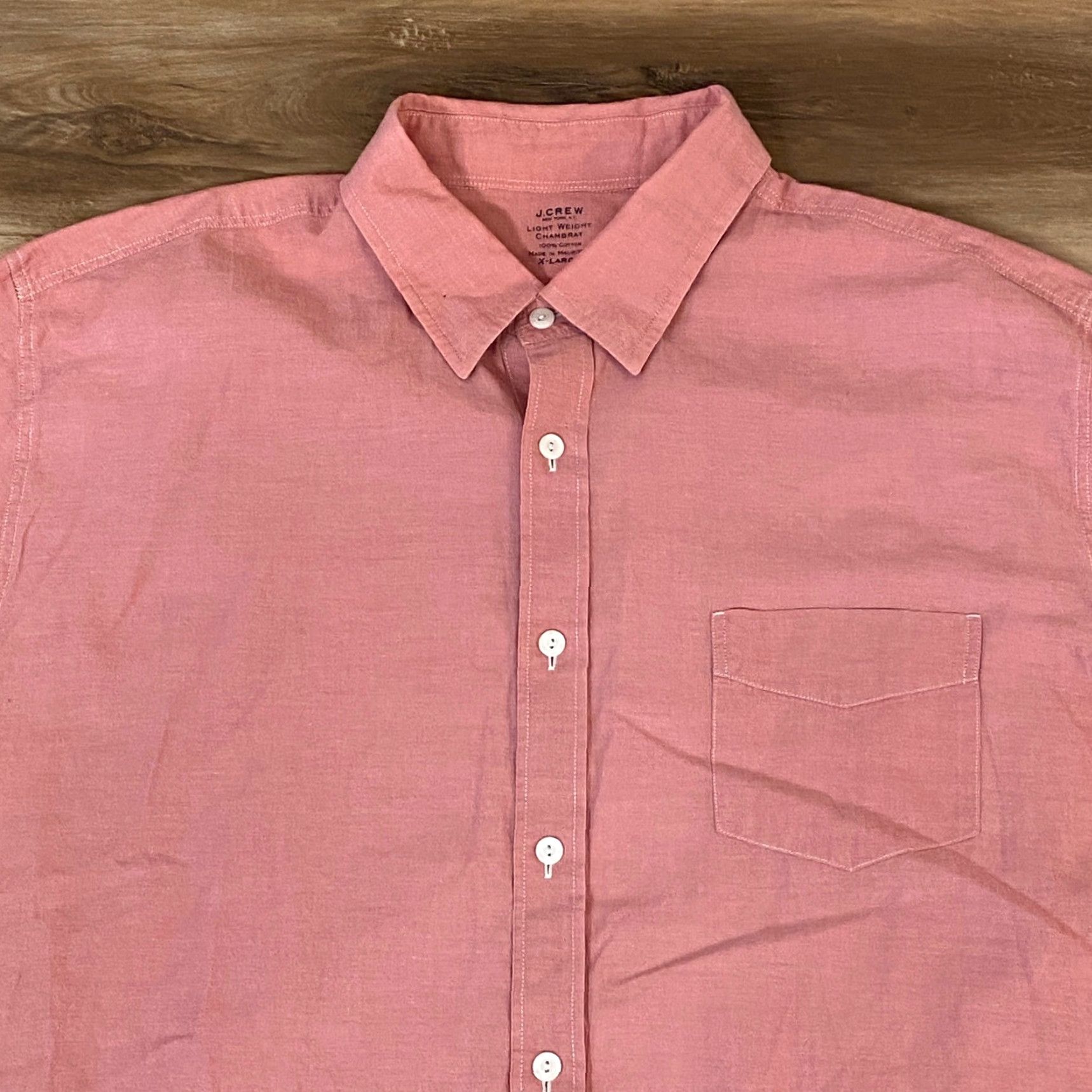 J.Crew J.Crew Chambray Shirt Mens XL Button-Up Long Sleeve Pink, Lightweight, Classic Fit, Button-Down, Cotton, Casual, Preppy Shirt Size US XL / EU 56 / 4 - 2 Thumbnail