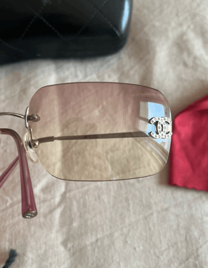 Chanel Chanel Sunglasses 4017-D Rhinestone Logo Rimless Vintage Size ONE SIZE - 9 Thumbnail