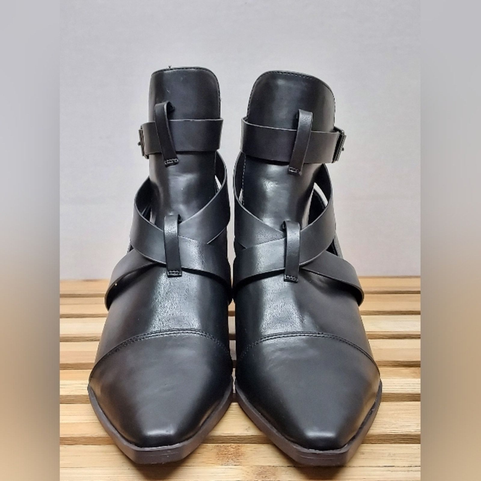 Other Yellow Box Womens Black Canoly Cut-Out Bootie Size 9 Size US 9 / IT 39 - 5 Thumbnail