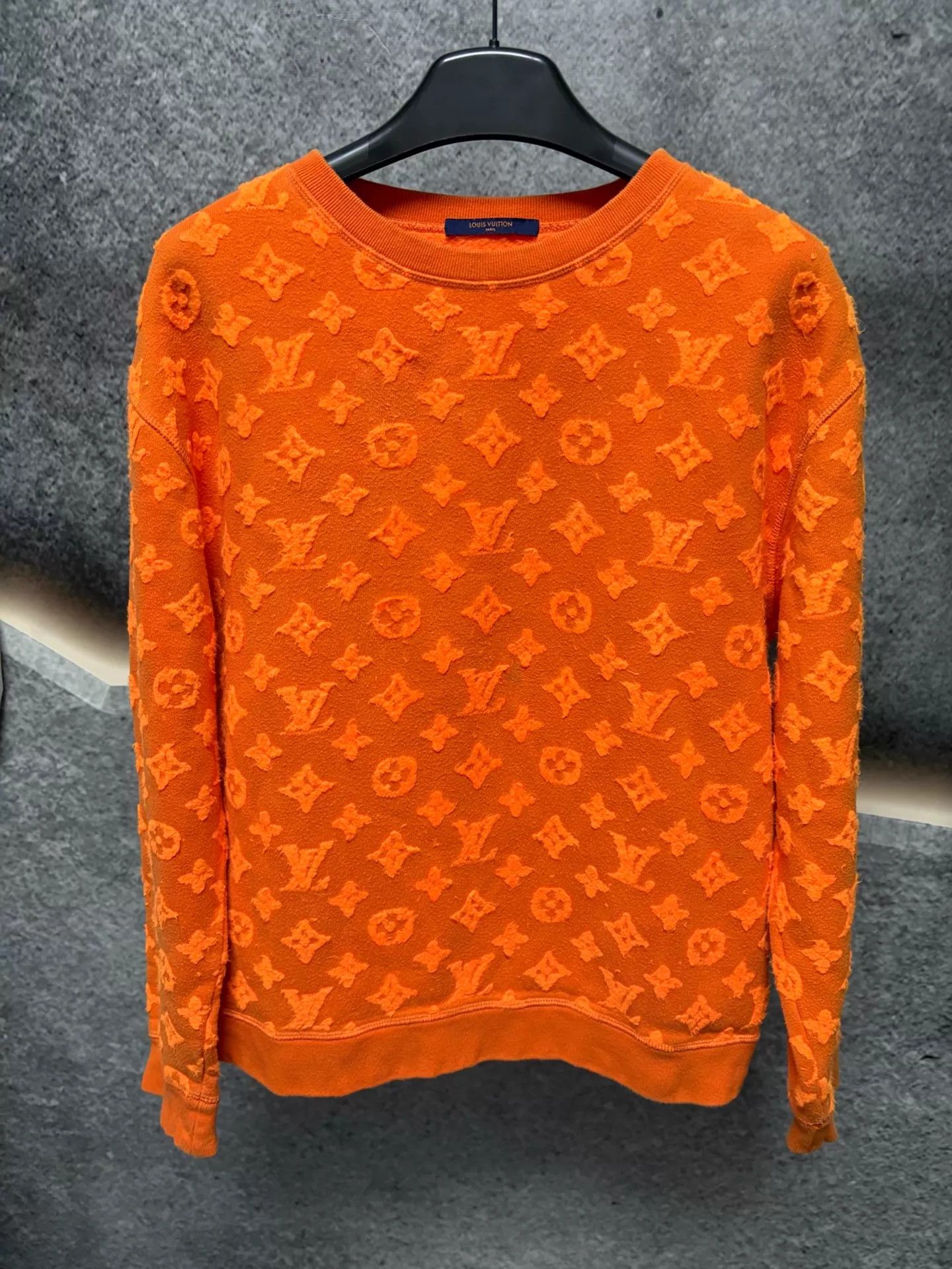 Louis Vuitton LV Orange Long Sleeve Sweatshirts M Size US M / EU 48-50 / 2 - 1 Thumbnail