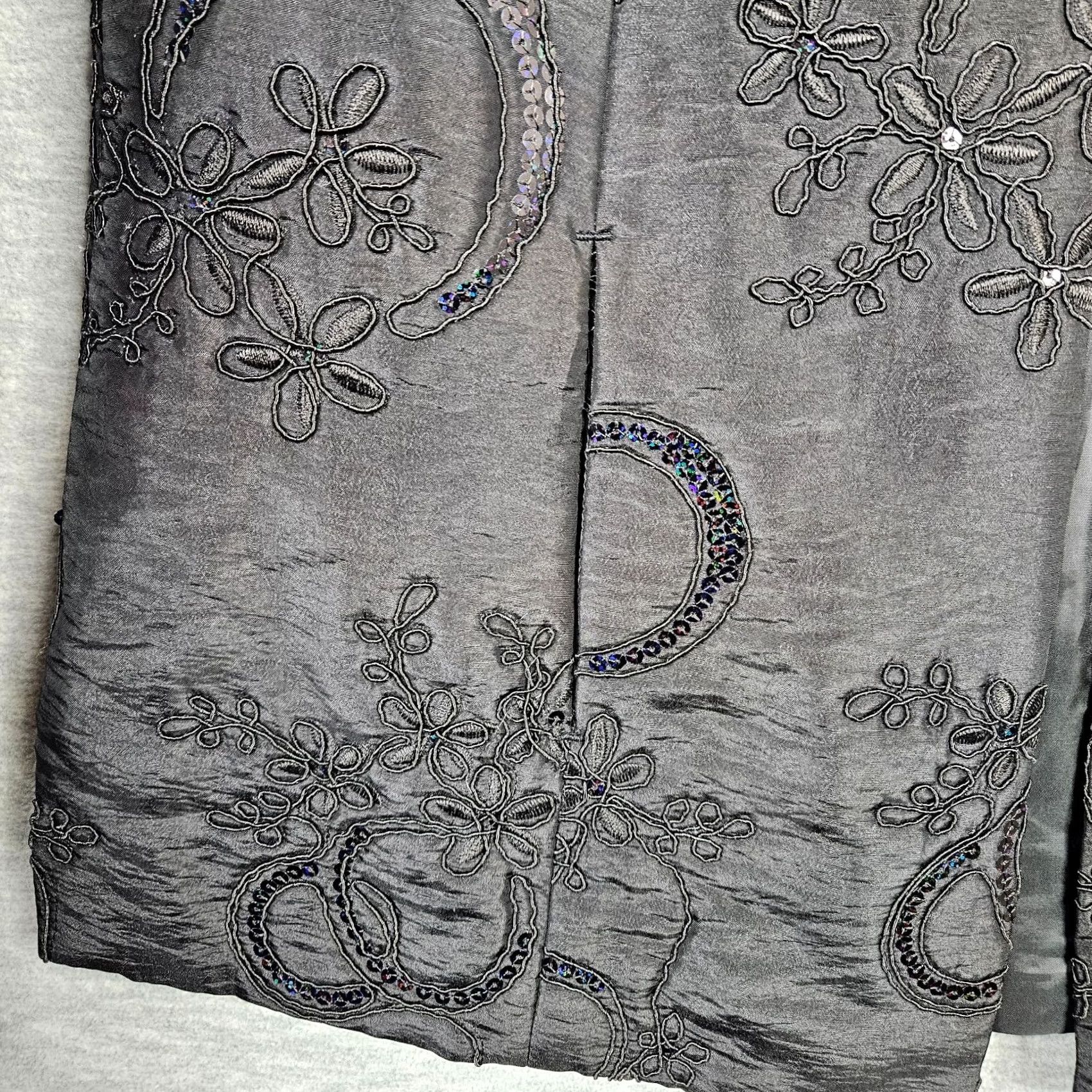 Vintage Chico's Women’s Black Embroidered Lined Jacket Size 1 Jacket Women Black Embroidered Lined Chico's Size 1 Regular Casual Outdoor Runtime: 1 Size XS / US 0-2 / IT 36-38 - 4 Thumbnail