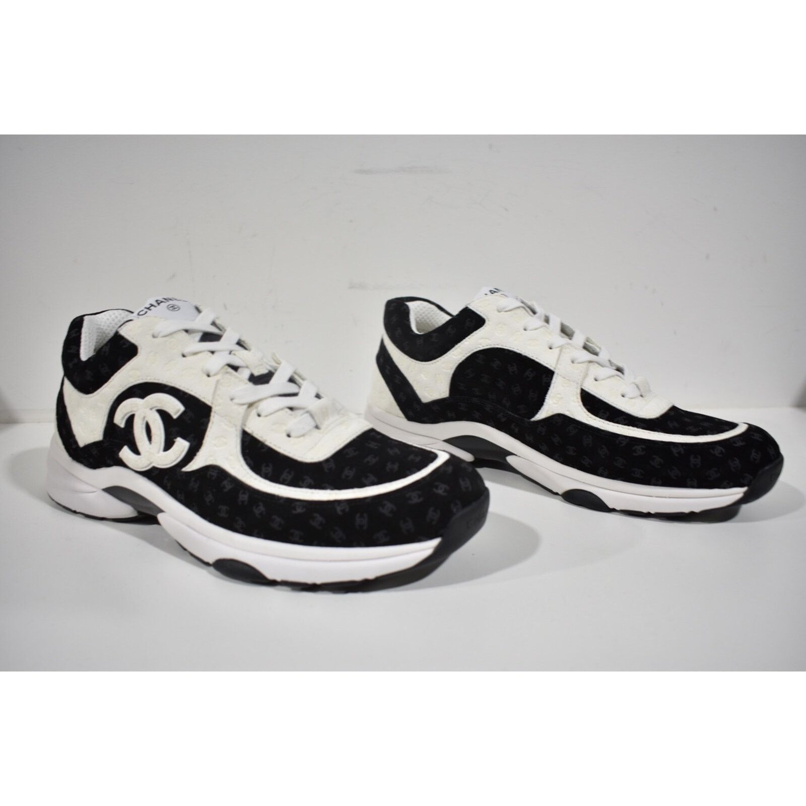 Chanel Chanel 22A Logo Low Top Lace Up Trainer Sneaker 45 12 Size US 12 / EU 45 - 2 Thumbnail