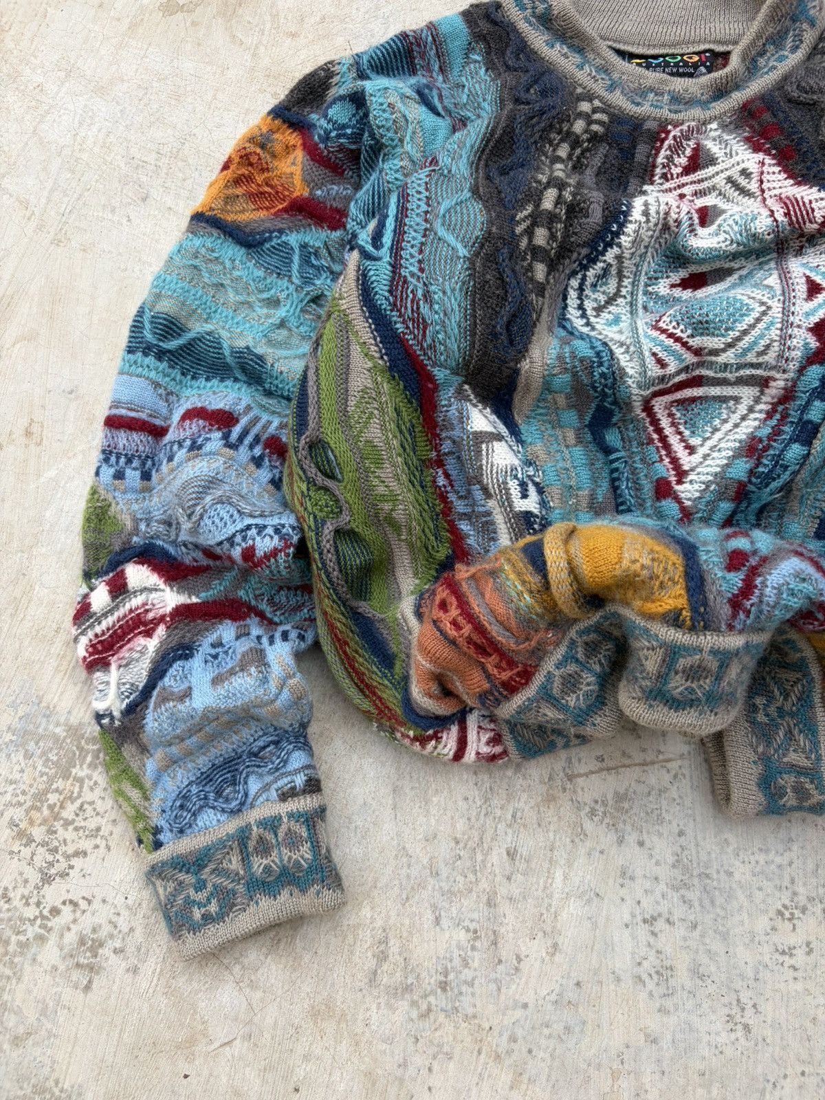 Coogi Vintage 90s Coogi 3D Knit Sweater Size US S / EU 44-46 / 1 - 4 Thumbnail