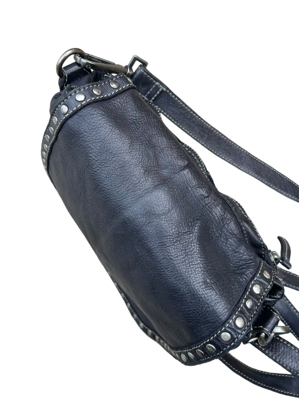 CLOSED Vintage CLOSED Discoloured Patina Leather Studded Bag Sling Size ONE SIZE - 20 Thumbnail