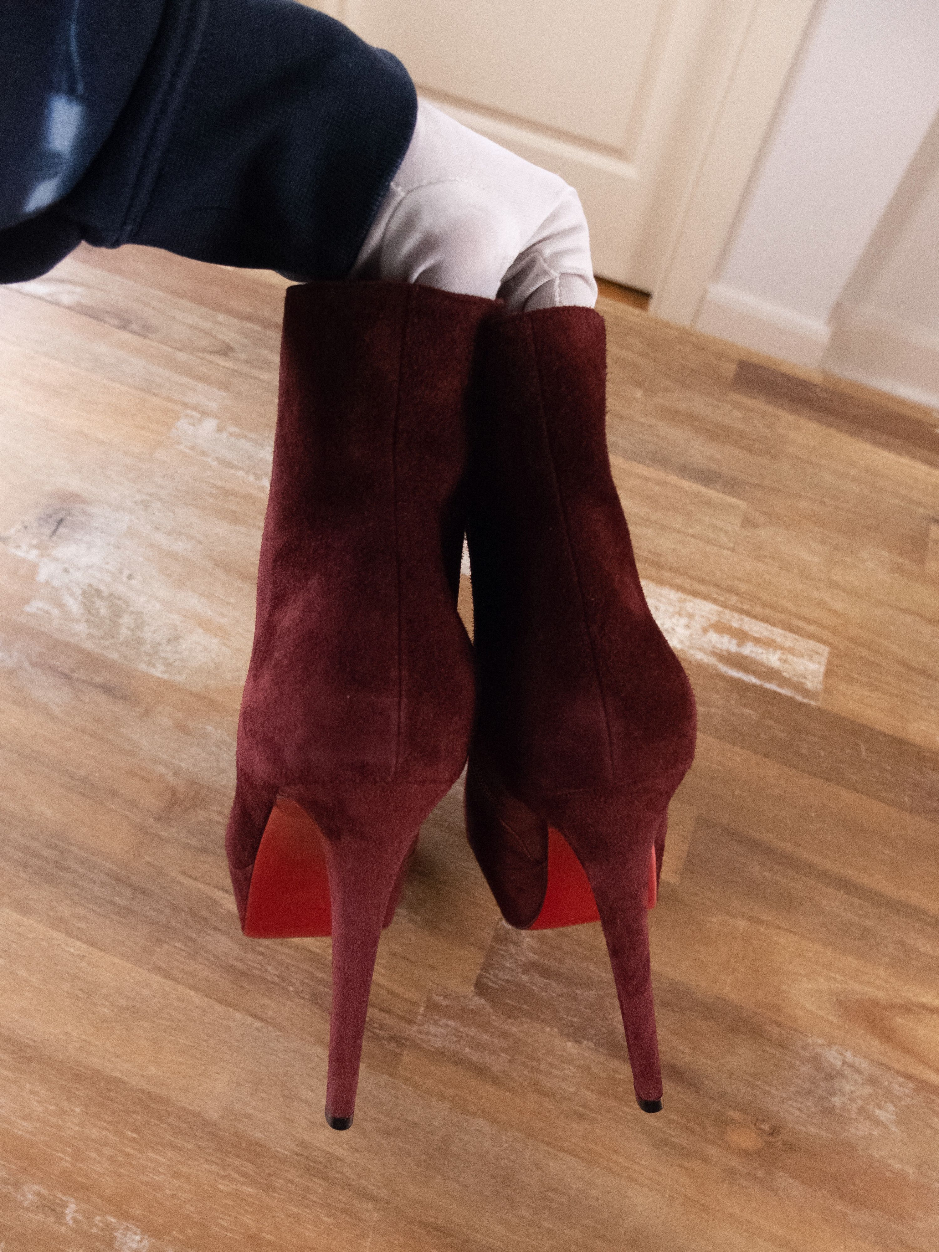 Christian Louboutin CHRISTIAN LOUBOUTIN Bianca Booty burgundy suede boots 39.5 Size US 9.5 / IT 39.5 - 4 Thumbnail