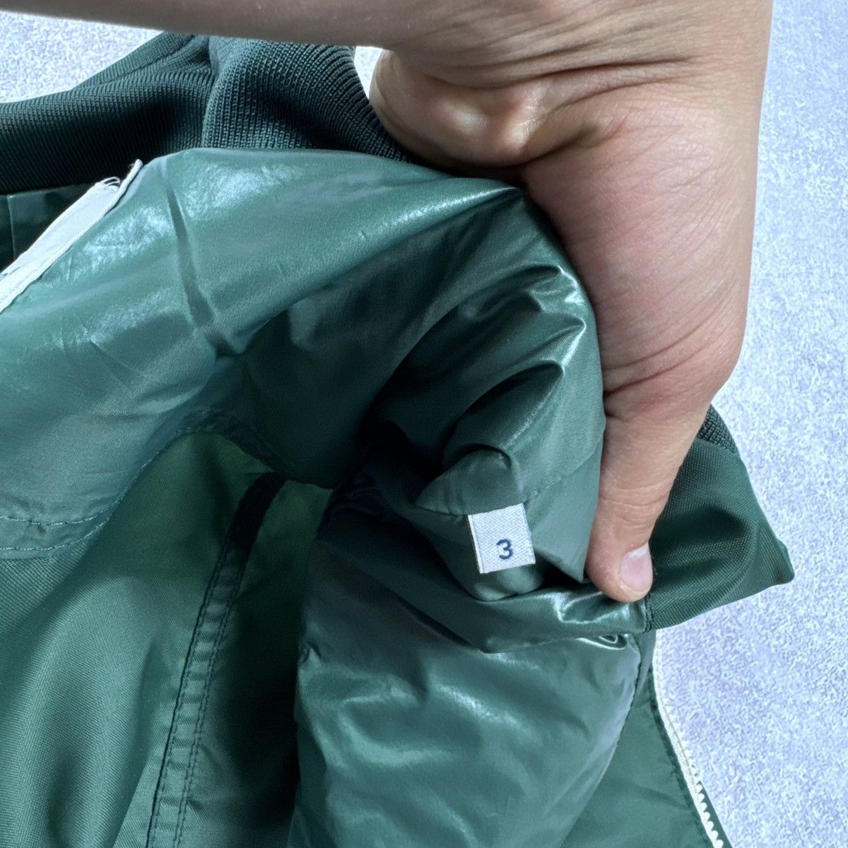 Moncler Men`s Moncler Emile Green Nylon Bomber Jacket Size 2 / M Size US M / EU 48-50 / 2 - 15 Thumbnail