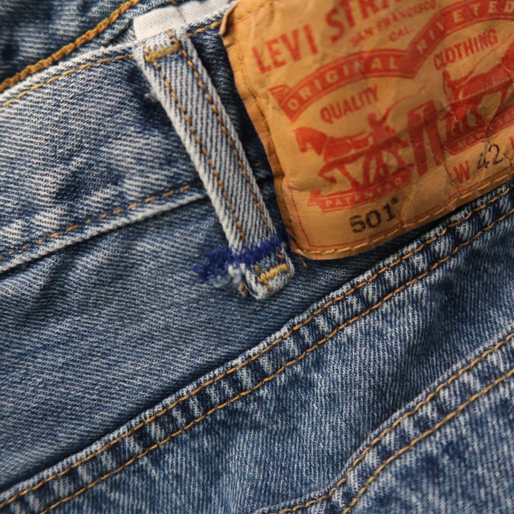Levi's VINTAGE Levi's 501 Jeans Men 42x32 Blue Denim Distressed Button Fly 5-Pocket Regular Waist Blue Mens Jeans Size US 42 / EU 58 - 6 Thumbnail
