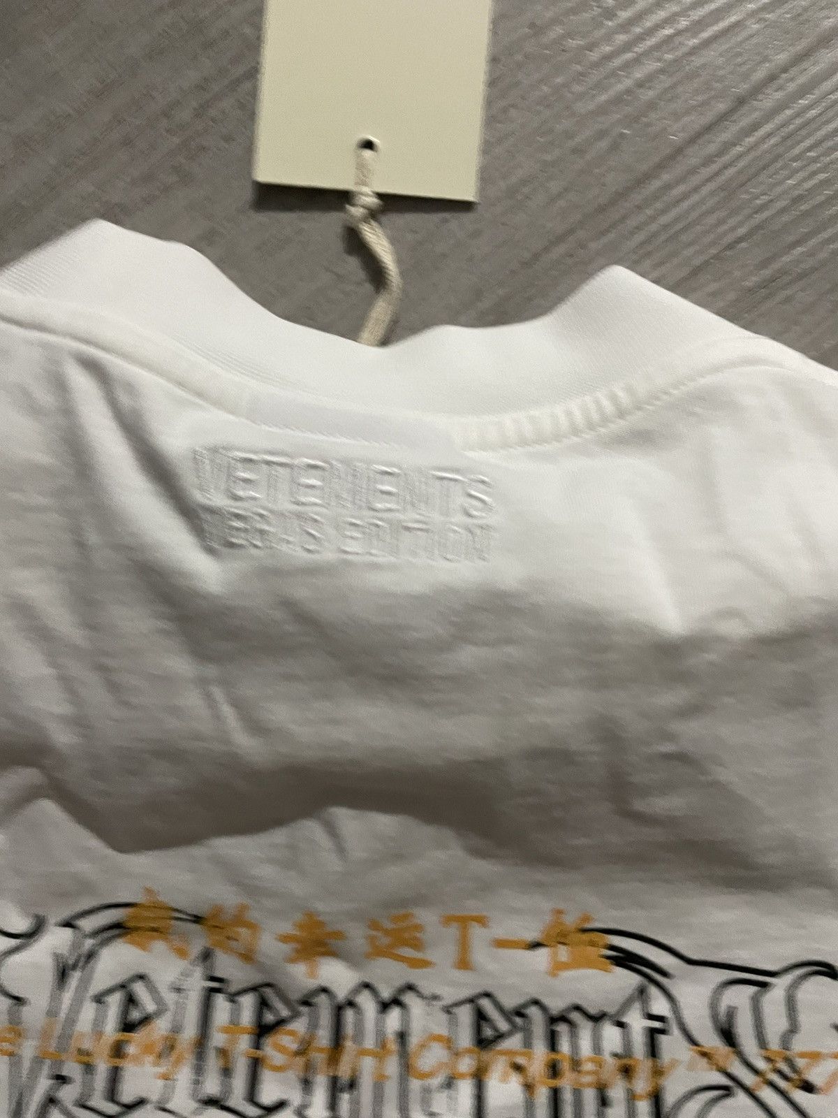 Vetements Vet signed tee Size US XL / EU 56 / 4 - 1 Thumbnail
