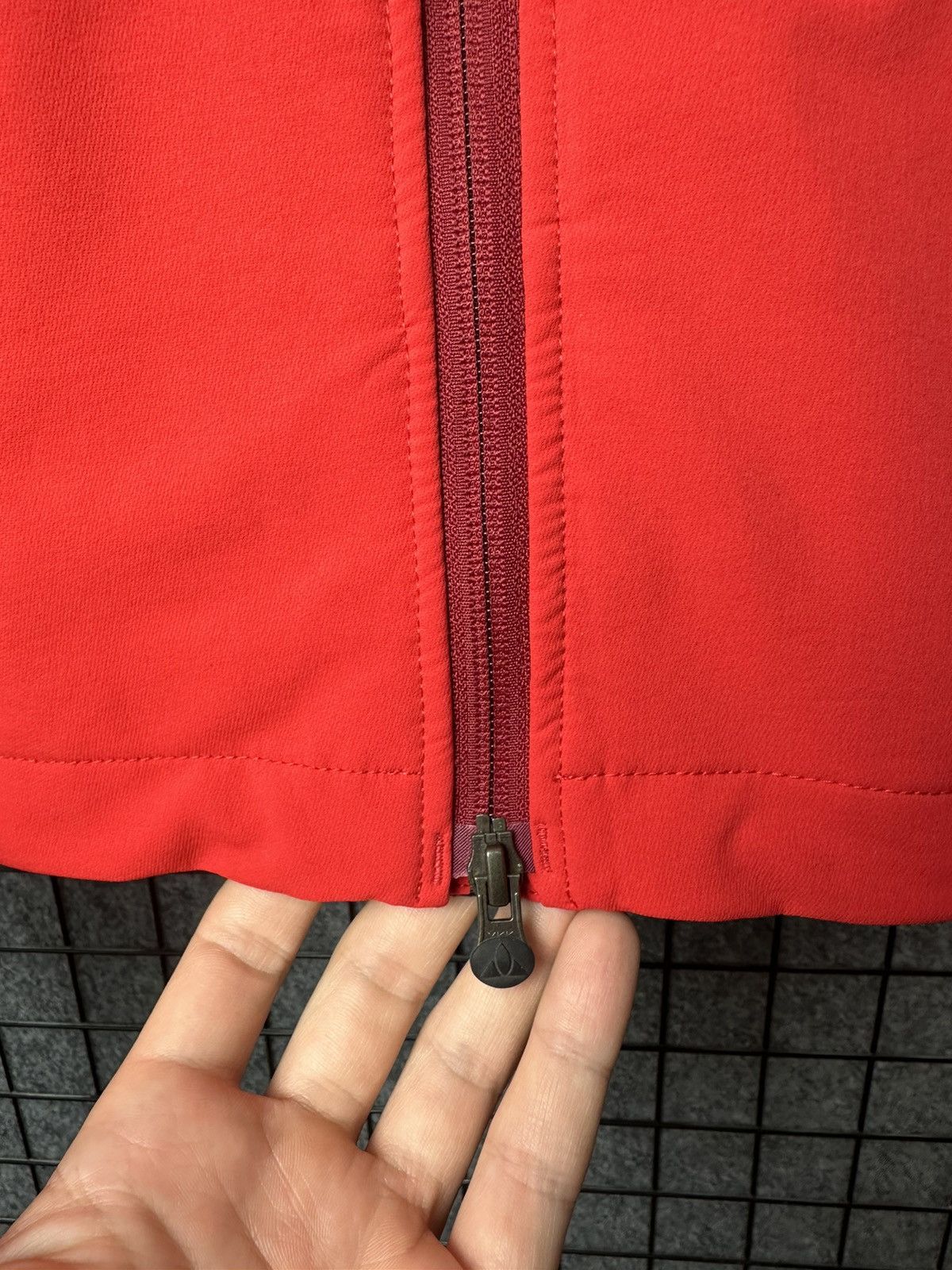 Other Vaude Outdoor Techwear Windproof Light Jacket Size L Size US L / EU 52-54 / 3 - 5 Thumbnail