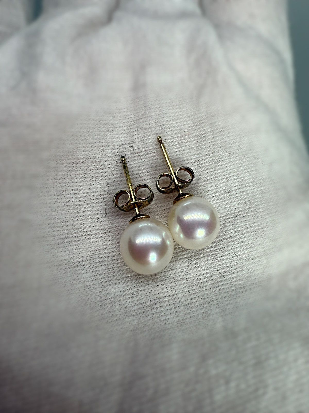 Nordstrom Classic 8mm Akoya White Pearl Stud Earrings -Women’s Jewelry Size ONE SIZE - 1 Thumbnail