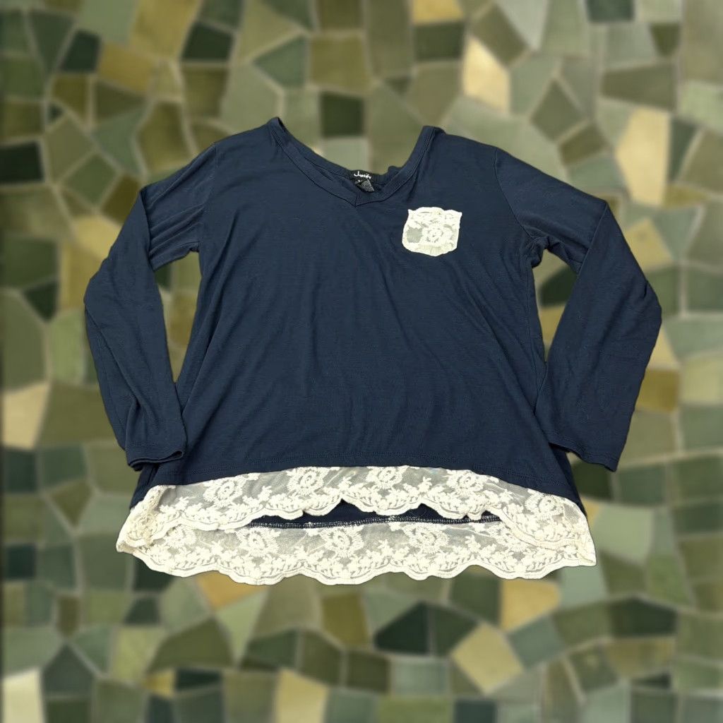 Vintage **Justify T-Shirt Womens Juniors XL Navy Blue V-Neck Casual Top** User: Justify T-Shirt Womens Juniors XL Navy Blue V-Neck Casual Top Size XL / US 12-14 / IT 48-50 - 1 Thumbnail