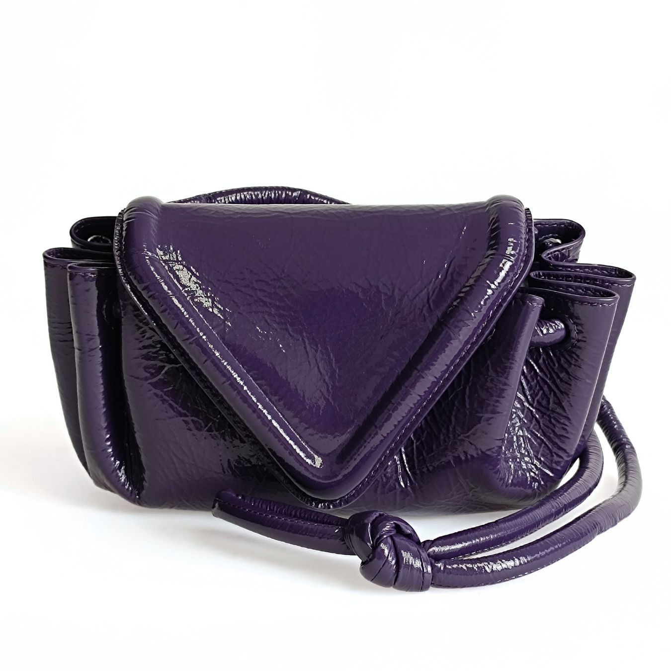 image of Bottega Veneta Bottega Veneta Bottega Veneta Becco Shoulder Bag In Purple Textured Leather, Women's