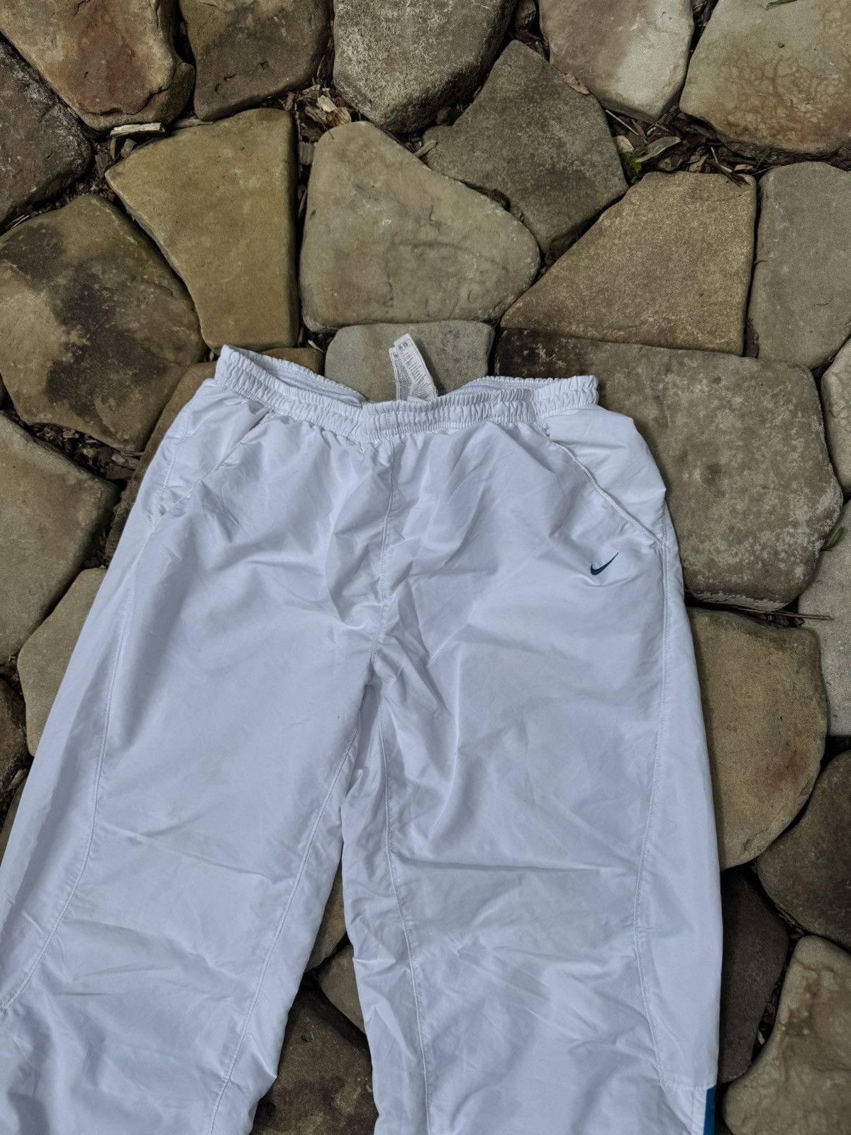 Vintage Vintage Nike Nylon Bagy Y2k Pants Size US 34 / EU 50 - 4 Thumbnail
