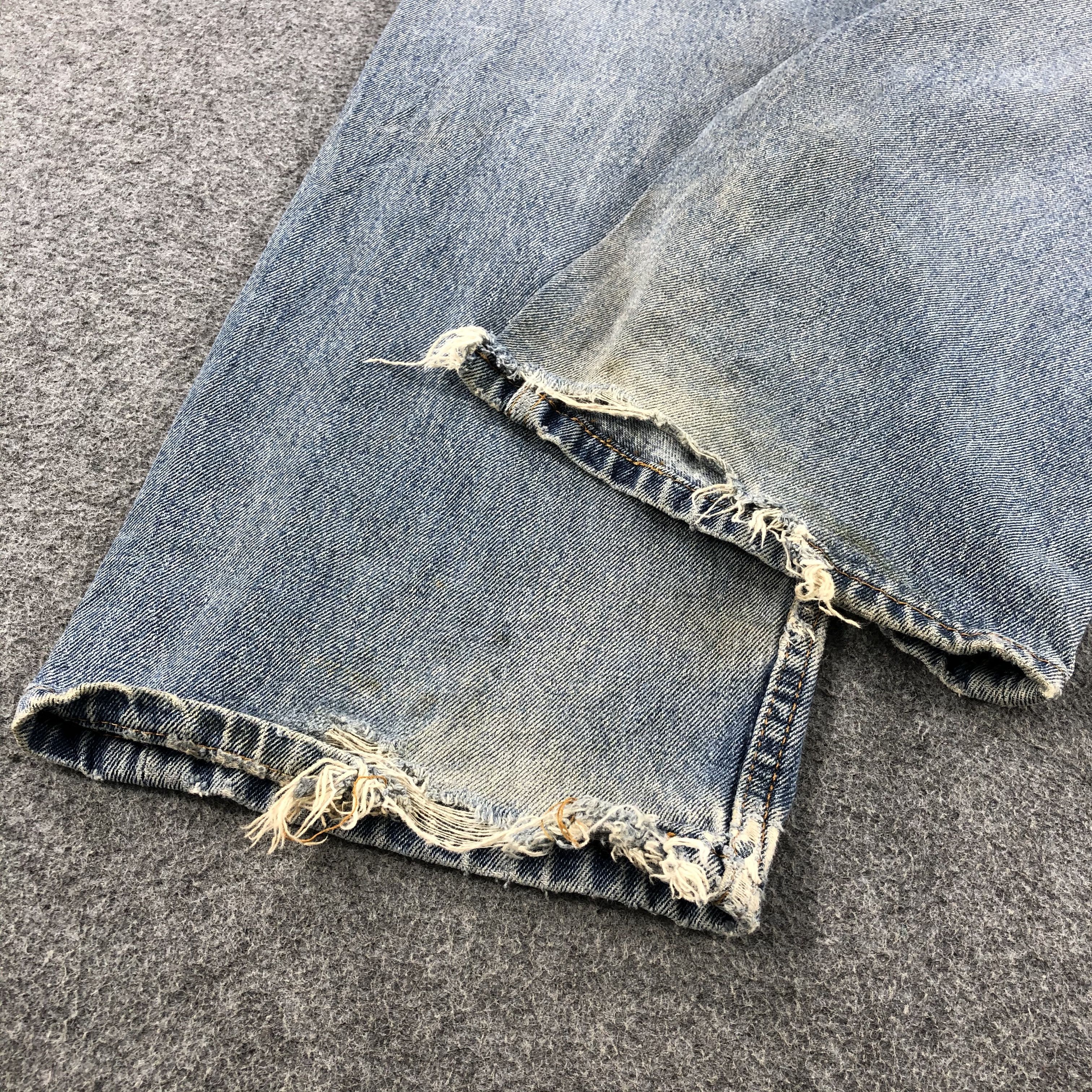 Levi's × Vintage Vintage Light Wash Levis 505 Jeans-JM1970 Size US 39 - 4 Thumbnail