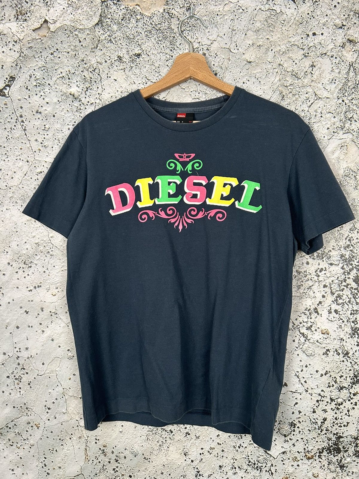Diesel Diesel Y2K 00s Graphic Logo Tee Vintage Streetwear Size US M / EU 48-50 / 2 - 1 Thumbnail