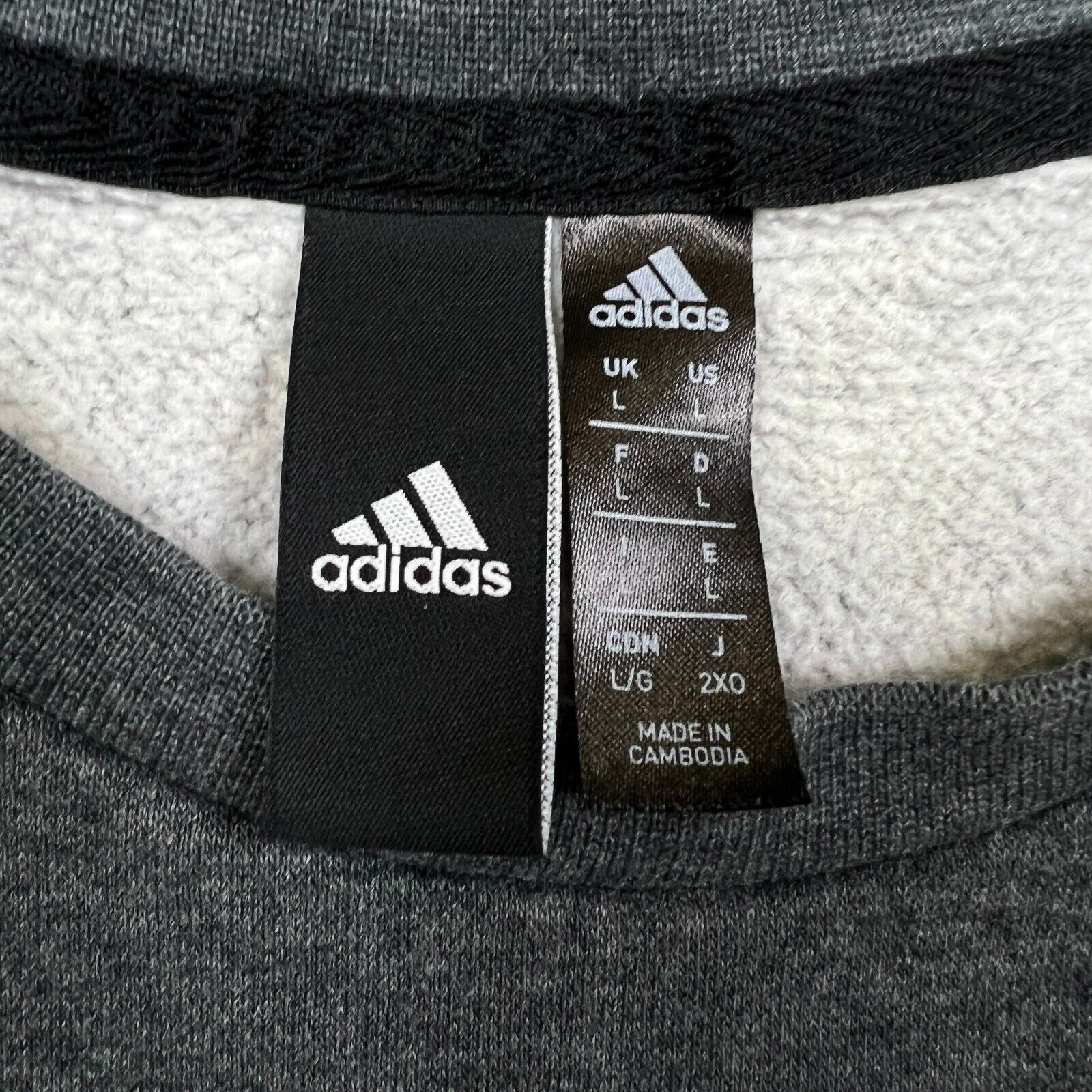 Adidas × Vintage Adidas Sweatshirt Large Essentials Spell Out Pullover Crew Size US L / EU 52-54 / 3 - 4 Thumbnail