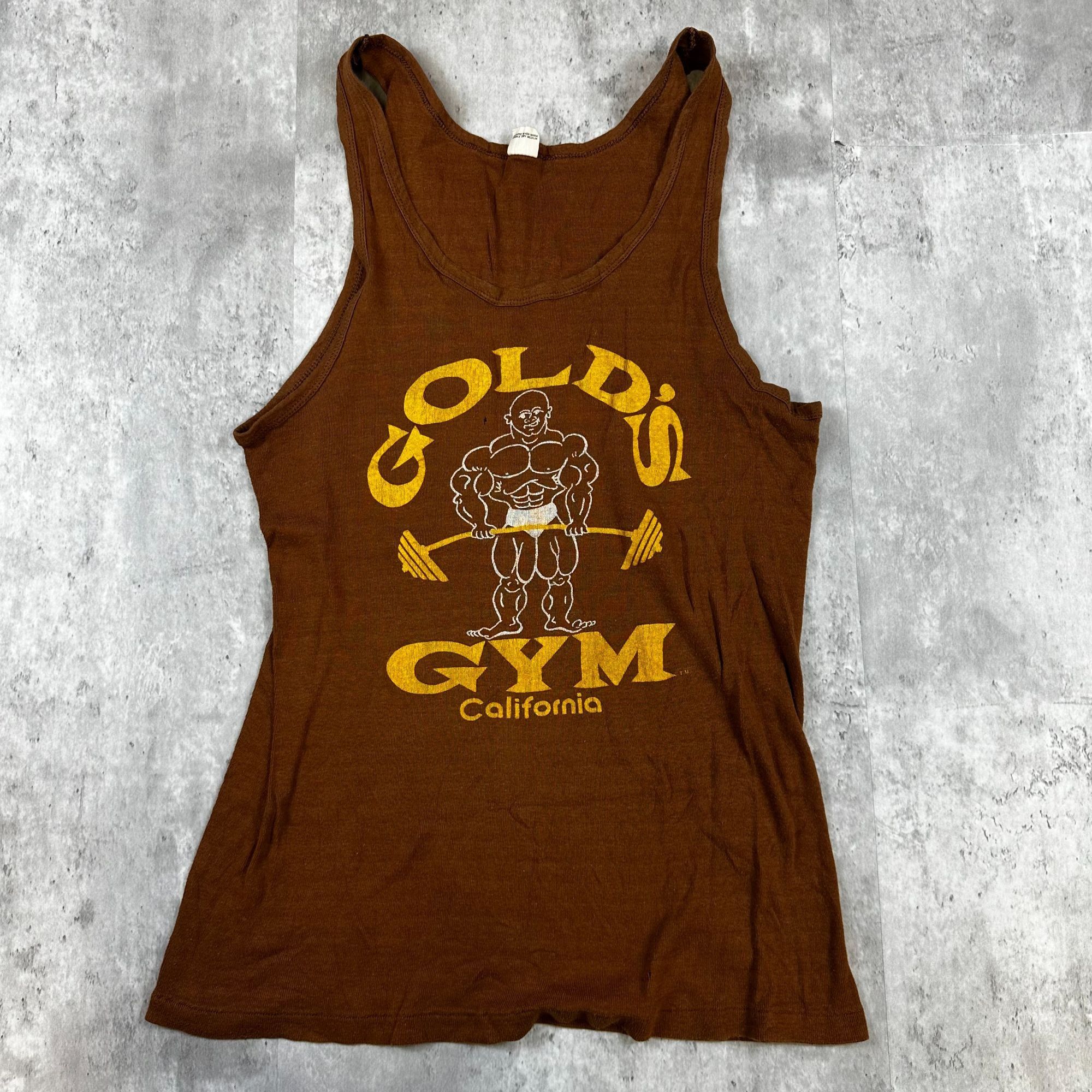 Vintage Vintage Golds Gym California Brown Mens Tank Top Size US M / EU 48-50 / 2 - 1 Thumbnail