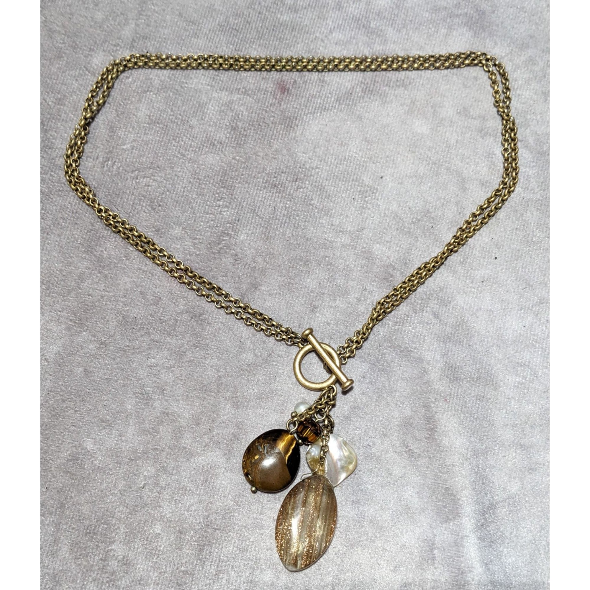 Other Retro Gold Shimmer Beaded Charm Toggle Necklace Size ONE SIZE - 10 Thumbnail