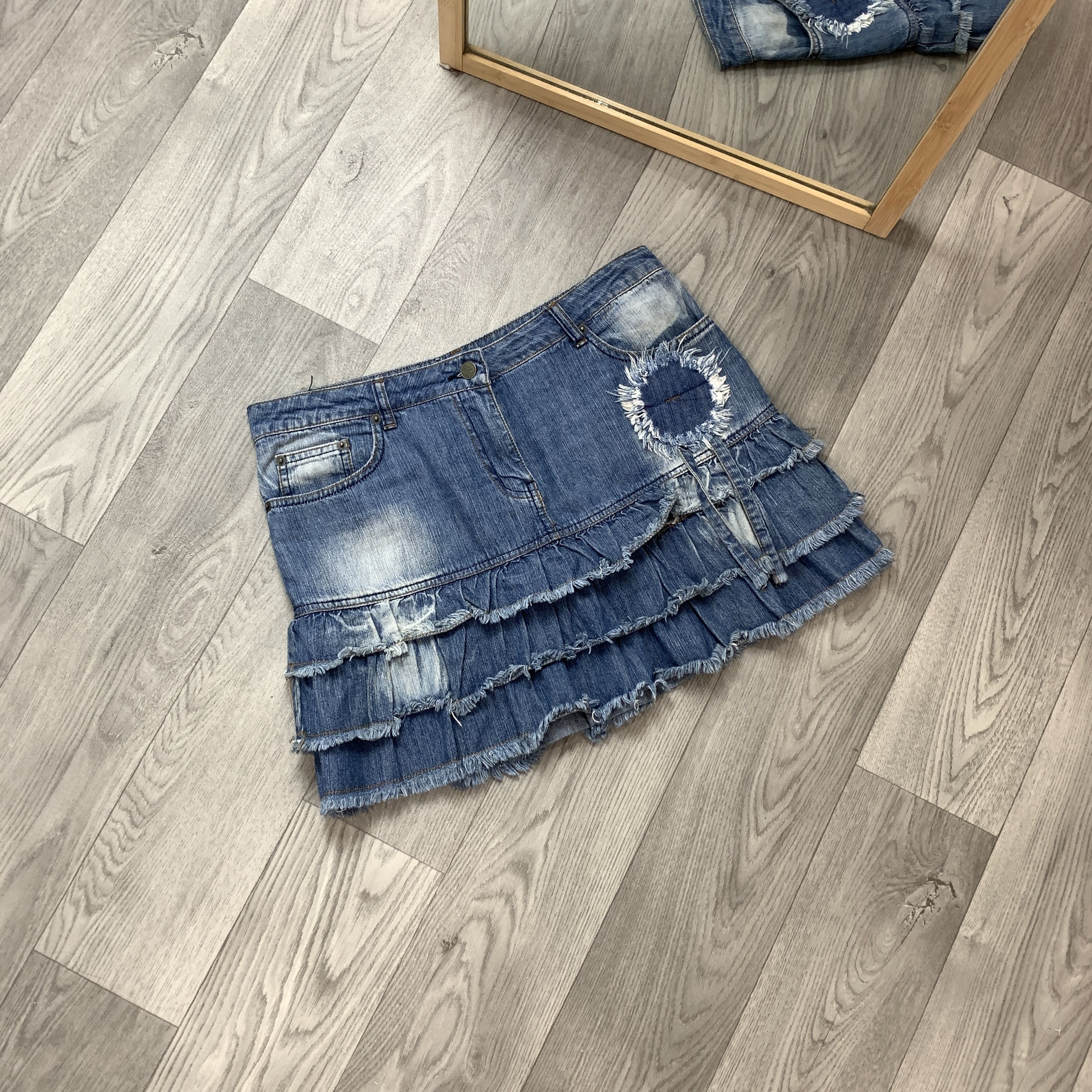 Japanese Brand Vintage Y2K Faded Low Rise Denim Blue Mini Skirt L Size 30" / US 8 / IT 44 - 3 Thumbnail