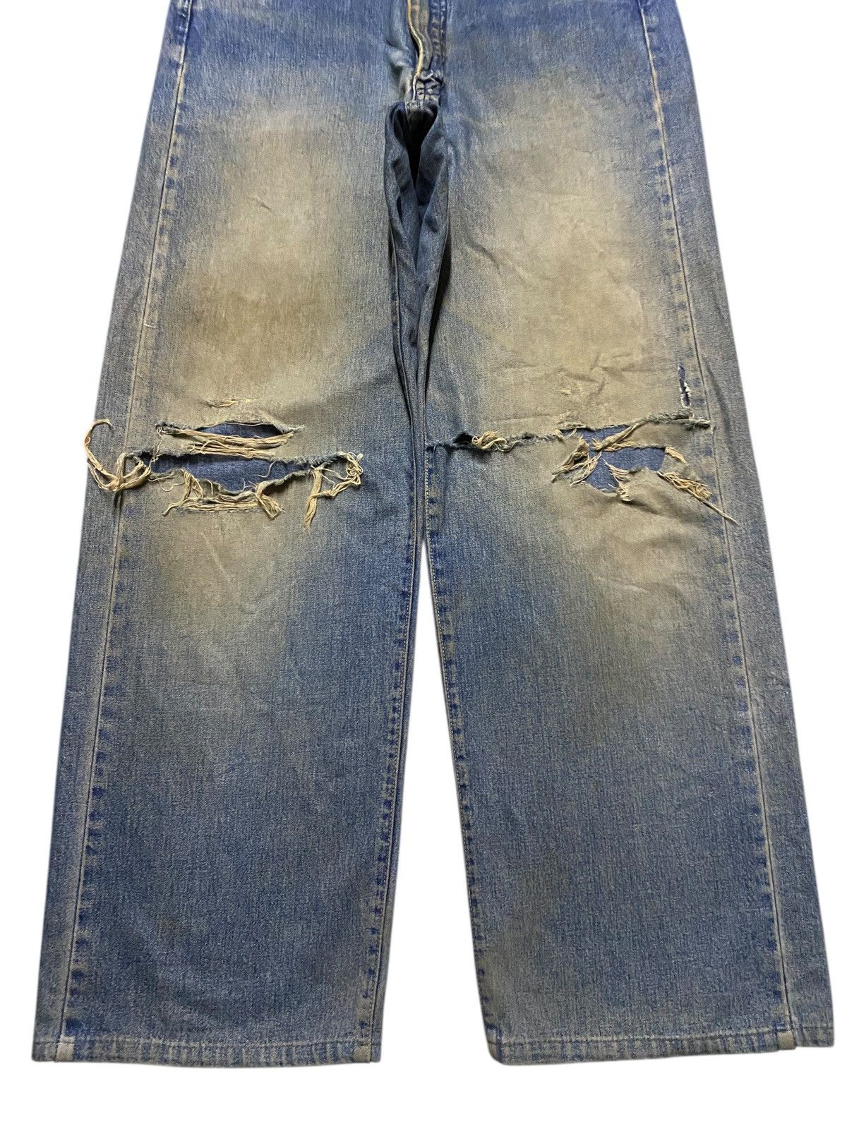 Japanese Brand Japanese Brand Bartack Mud Wash Distressed Baggy Jeans Size US 31 - 5 Thumbnail