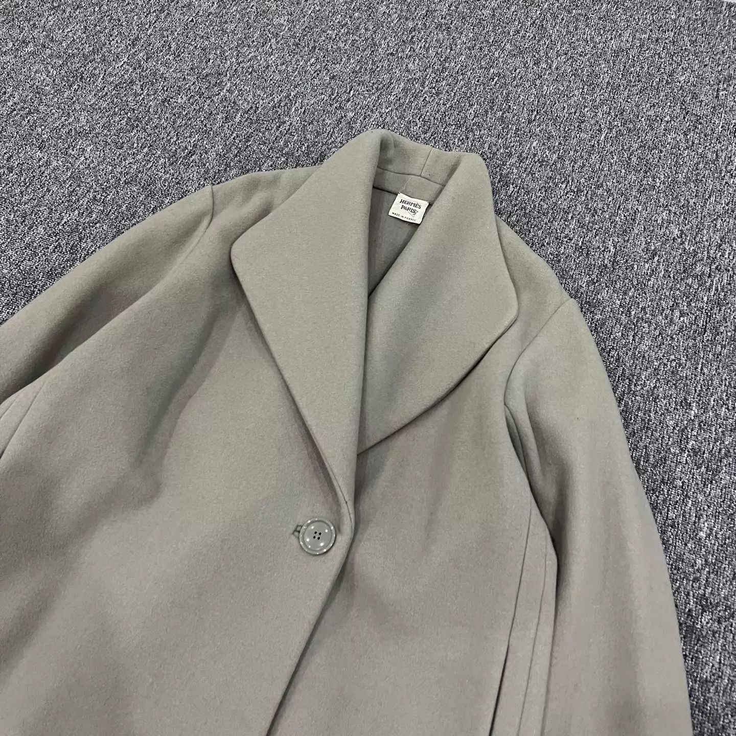 Hermes Hermes dusty gray-green wool lapel overcoat Size S / US 4 / IT 40 - 3 Thumbnail