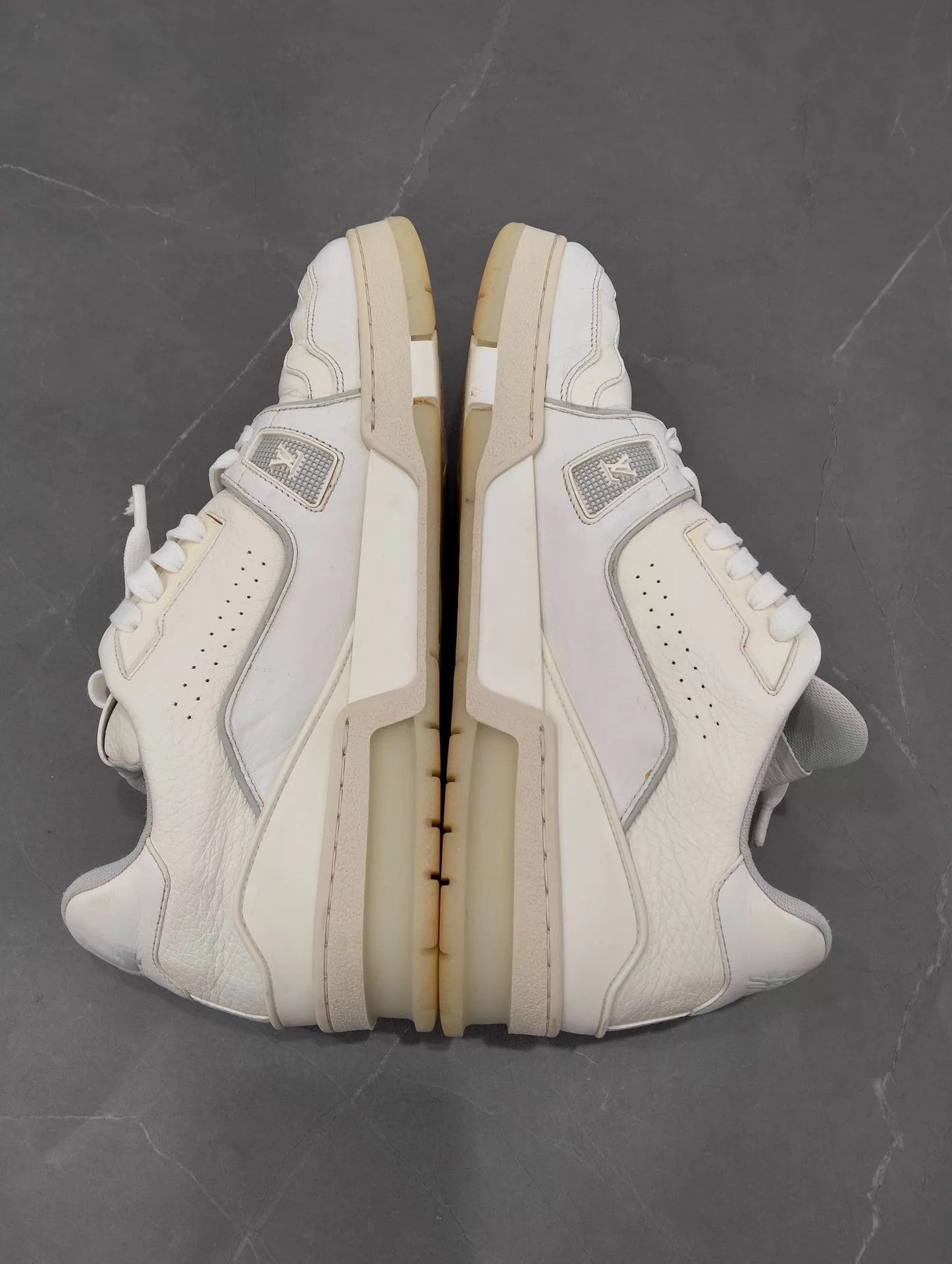 Louis Vuitton Louis Vuitton White Cement Trainer EUR 42 Size US 9 / EU 42 - 2 Thumbnail