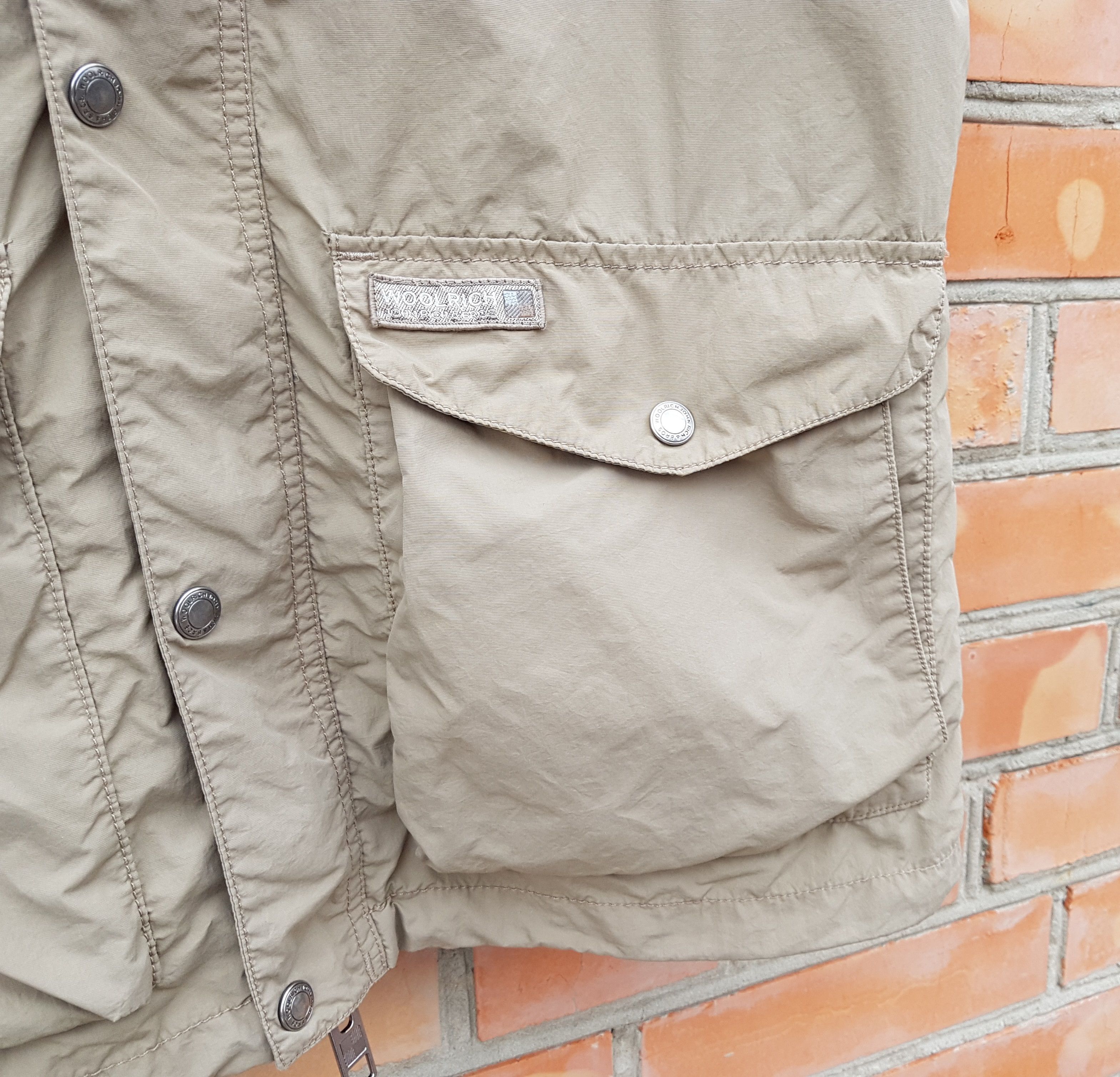 Woolrich Woolen Mills Woolrich Nylon Vest Jacket sz L Size US L / EU 52-54 / 3 - 4 Thumbnail
