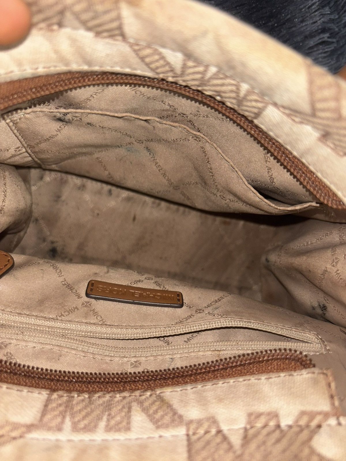 Michael Kors Tan & Brown Micheal Kors Handbag Size ONE SIZE - 3 Thumbnail
