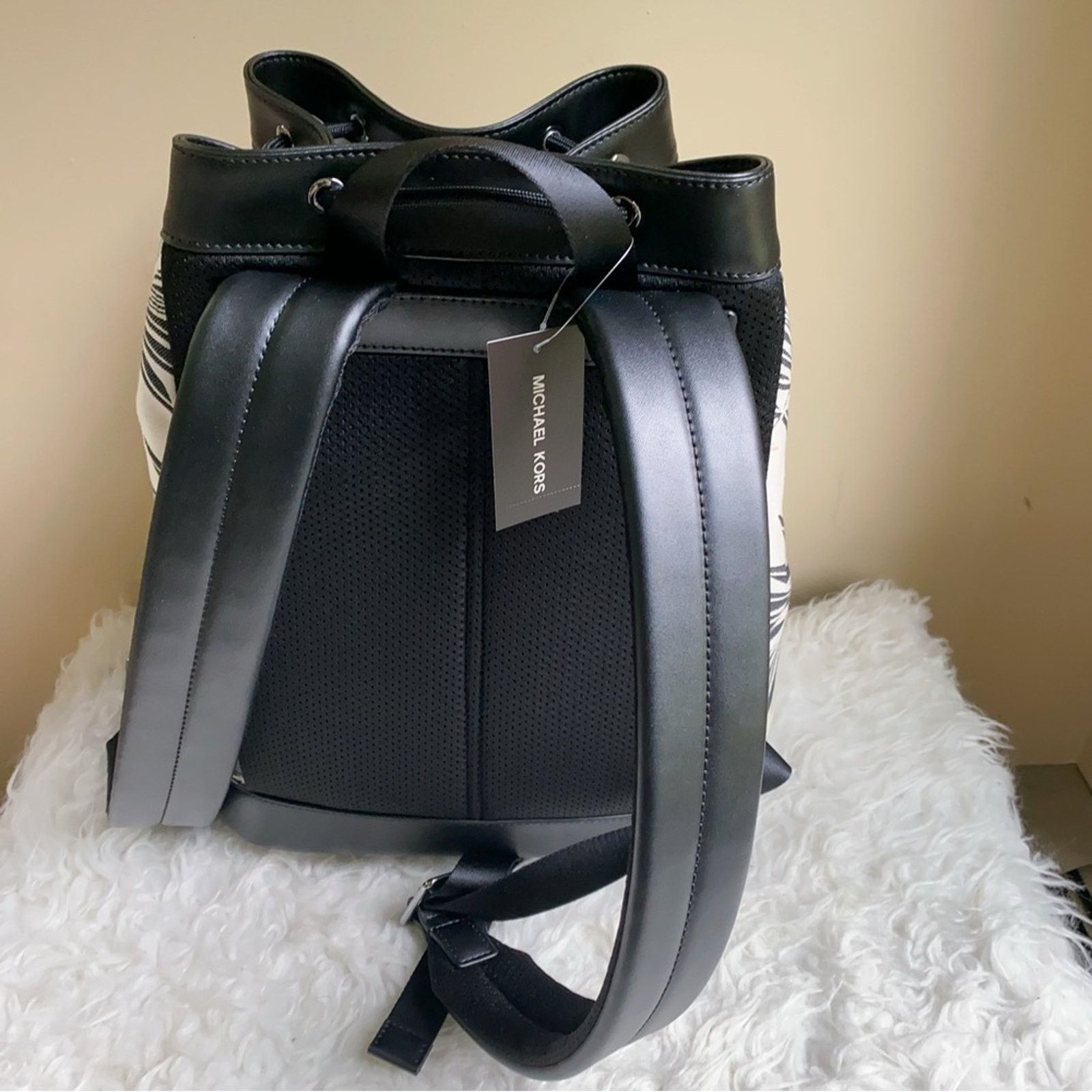 Michael Kors Michael Kors Cooper Palm Jacquard Mariner Backpack Size ONE SIZE - 5 Thumbnail