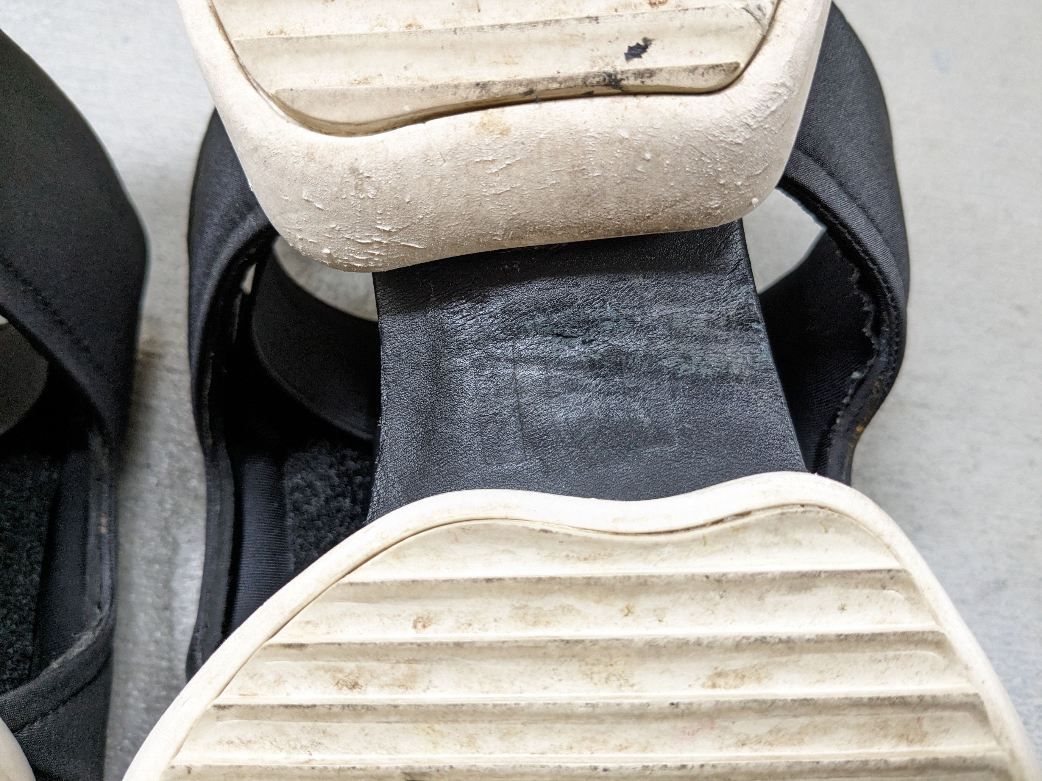 Adidas × Rick Owens Rick Owens x Adidas Clog Sandals 10 Black White AQ2822 Size US 10 / EU 43 - 19 Thumbnail